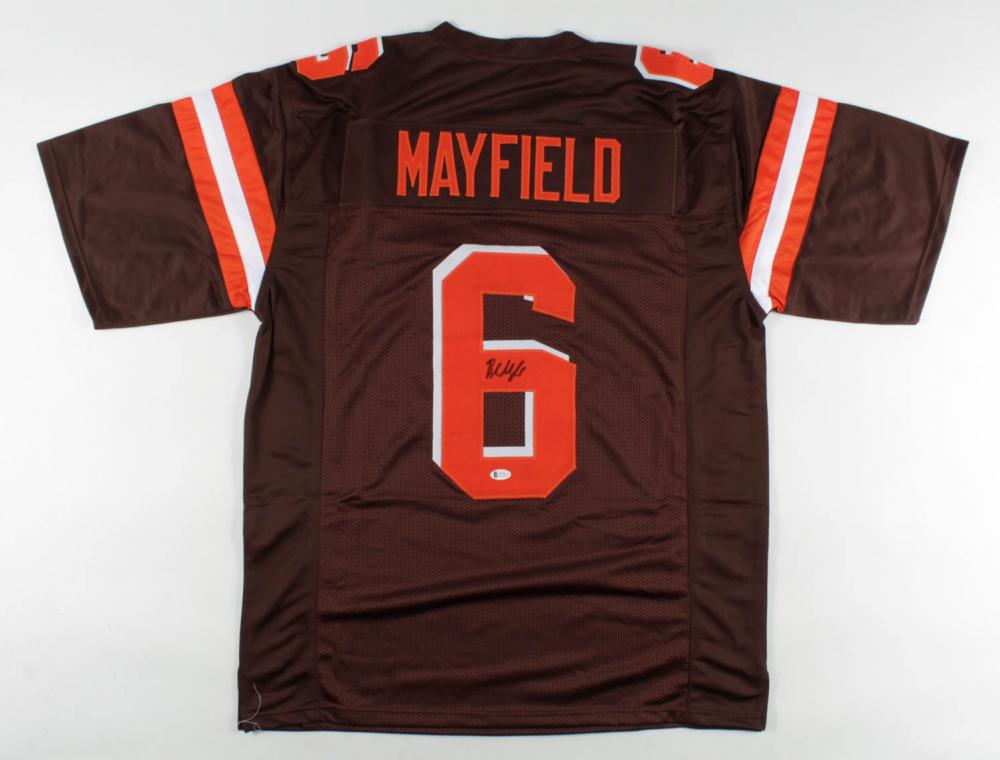 BAKER MAYFIELD SIGNED JERSEY (BECKETT COA) (1 of 3)