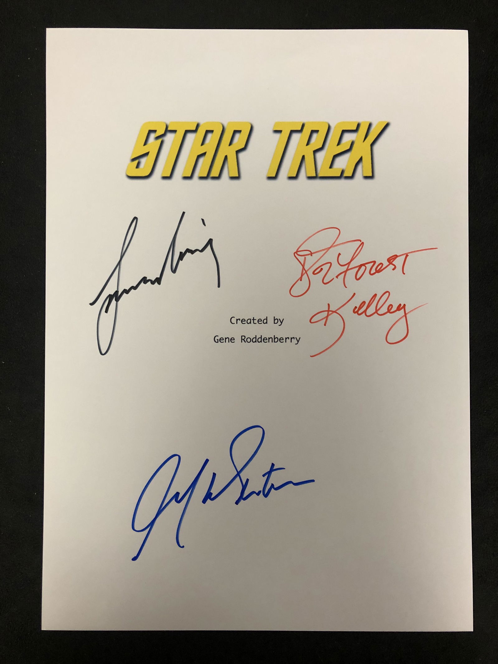 STAR TREK AUTOGRAPHED MOVIE SCRIPT COVER (REAL AUTHENTI (1 of 3)
