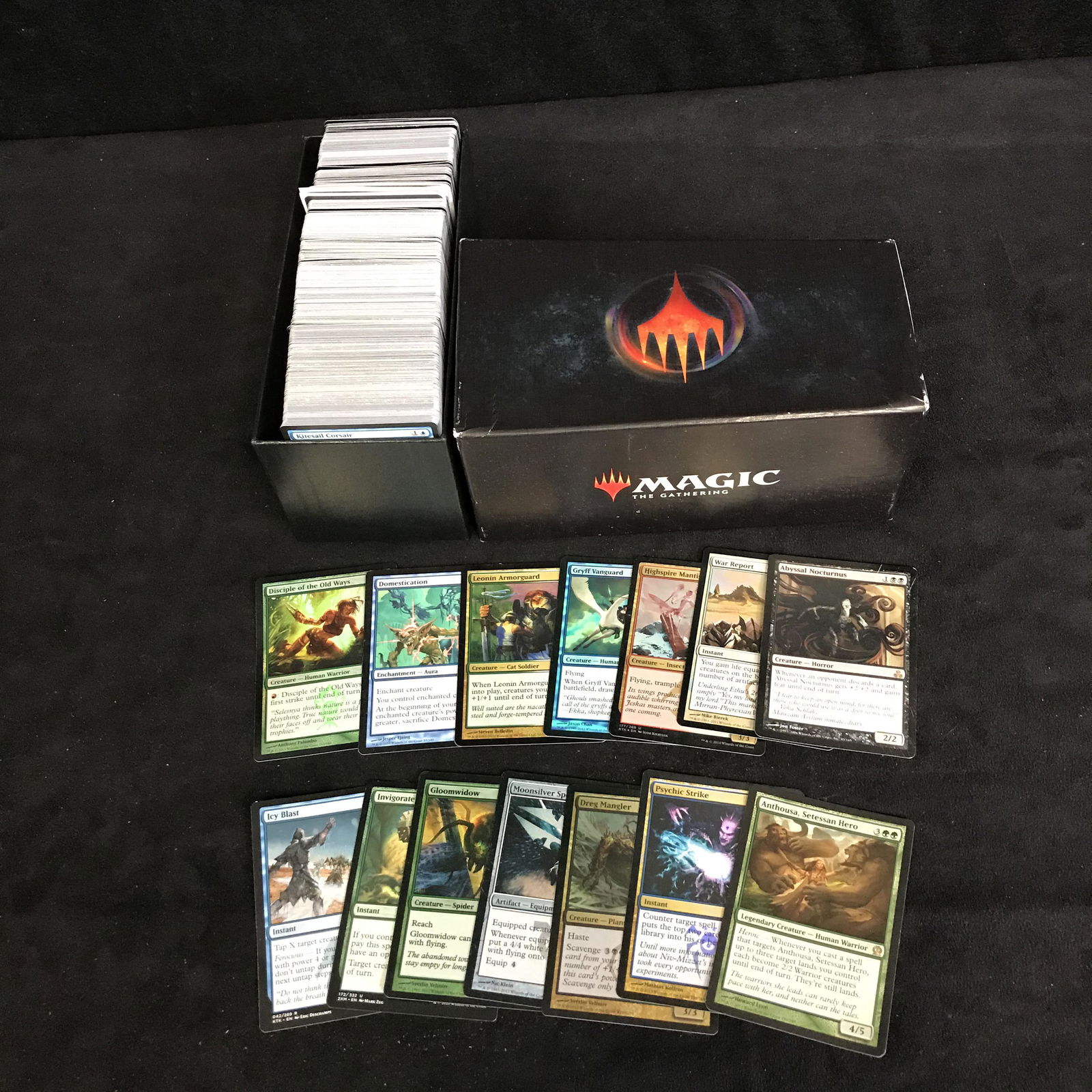 MAGIC THE GATHERING CARD LOT: MAGIC THE GATHERING CARD LOT