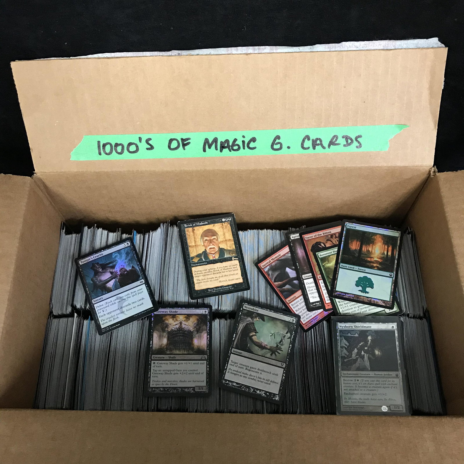 1000s of MAGIC THE GATHERING CARDS: 1000s of MAGIC THE GATHERING CARDS