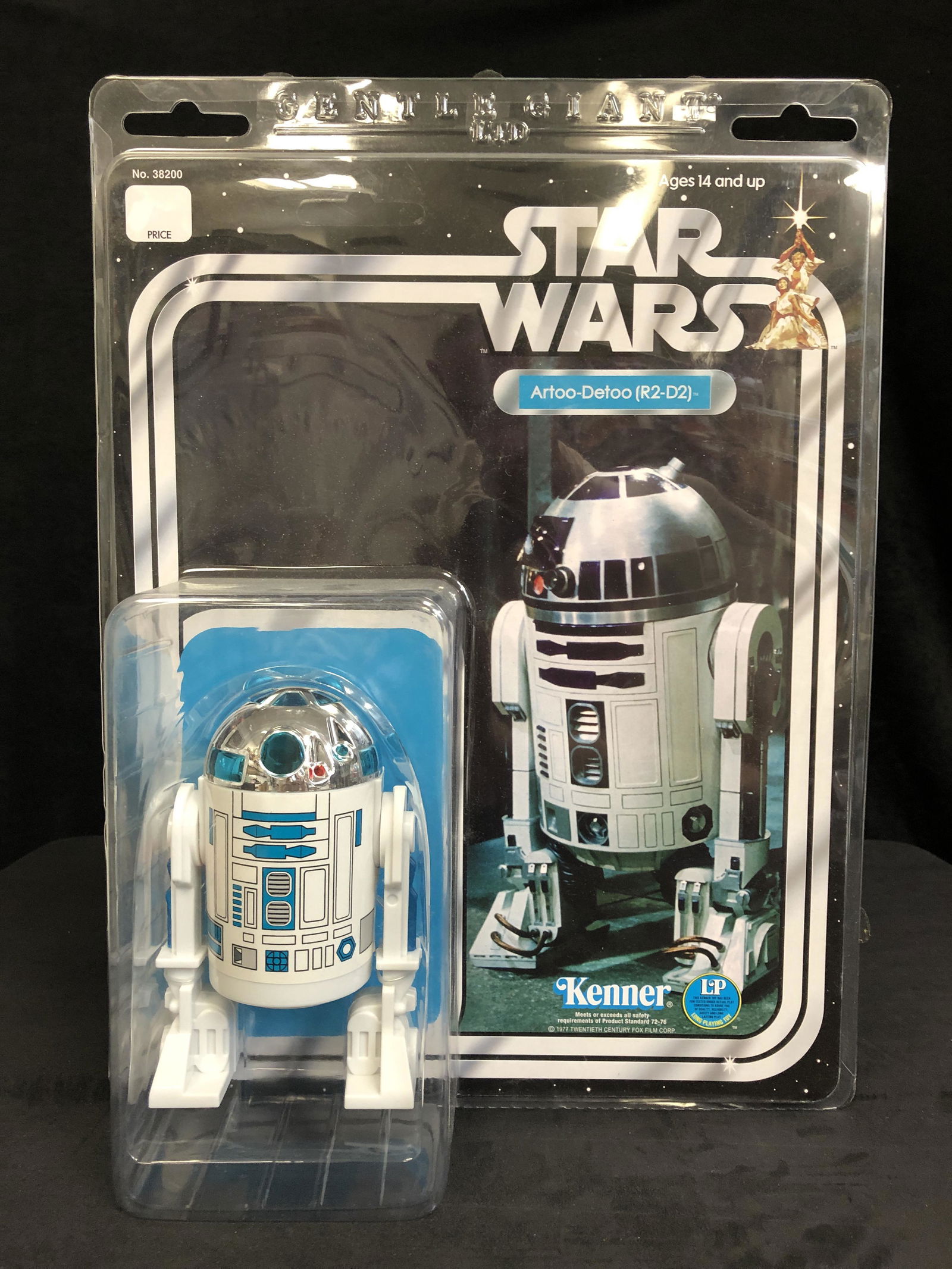 STAR WARS "ARTOO-DETOO (R2-D2)" ACTION FIGURE (1 of 2)