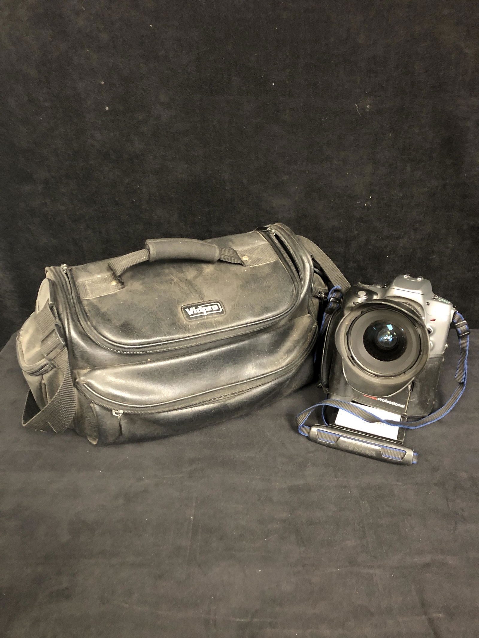 AANIKON ASAHI PENTAX CAMERA w/ CASE (1 of 4)