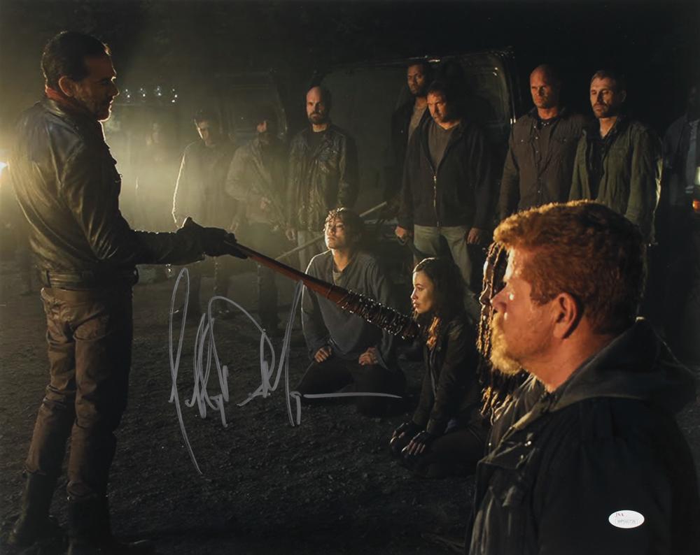 JEFFREY DEAN MORGAN AUTOGRAPHED PHOTO (JSA COA): JEFFREY DEAN MORGAN AUTOGRAPHED PHOTO (JSA COA)