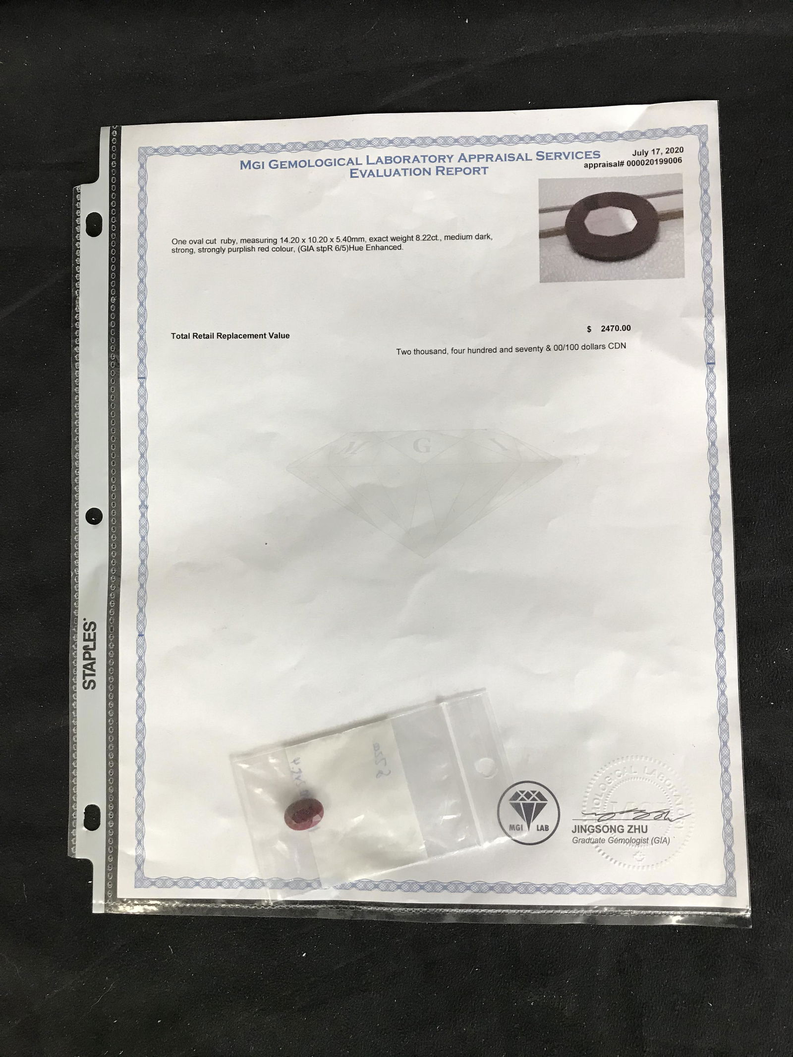 ONE OVAL CUT RUBY Medium Dark, Purplish Red Colour (1 of 3)