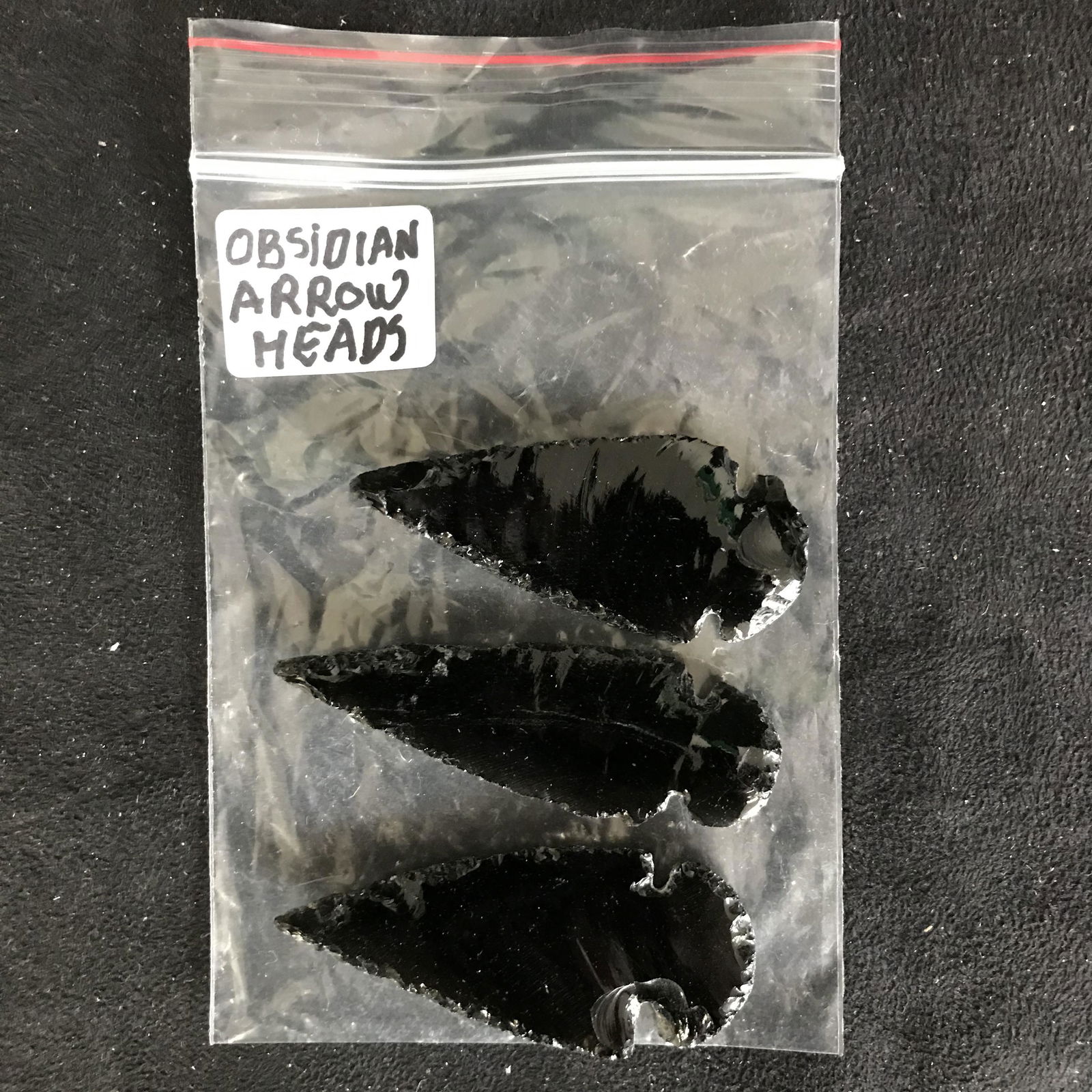 OBSIDIAN ARROWHEADS LOT (1 of 1)