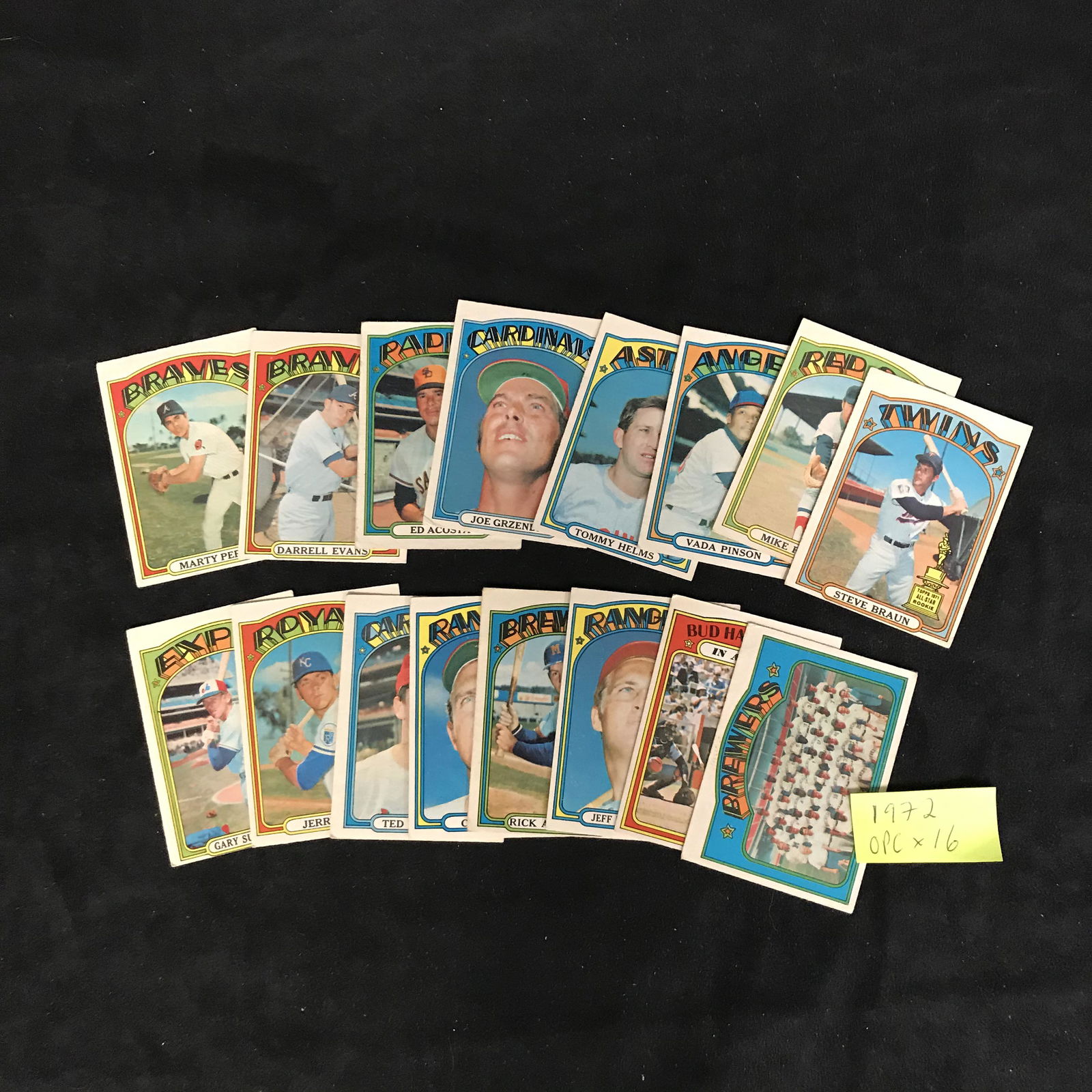 1972 O-PEE-CHEE BASEBALL CARD LOT (1 of 1)