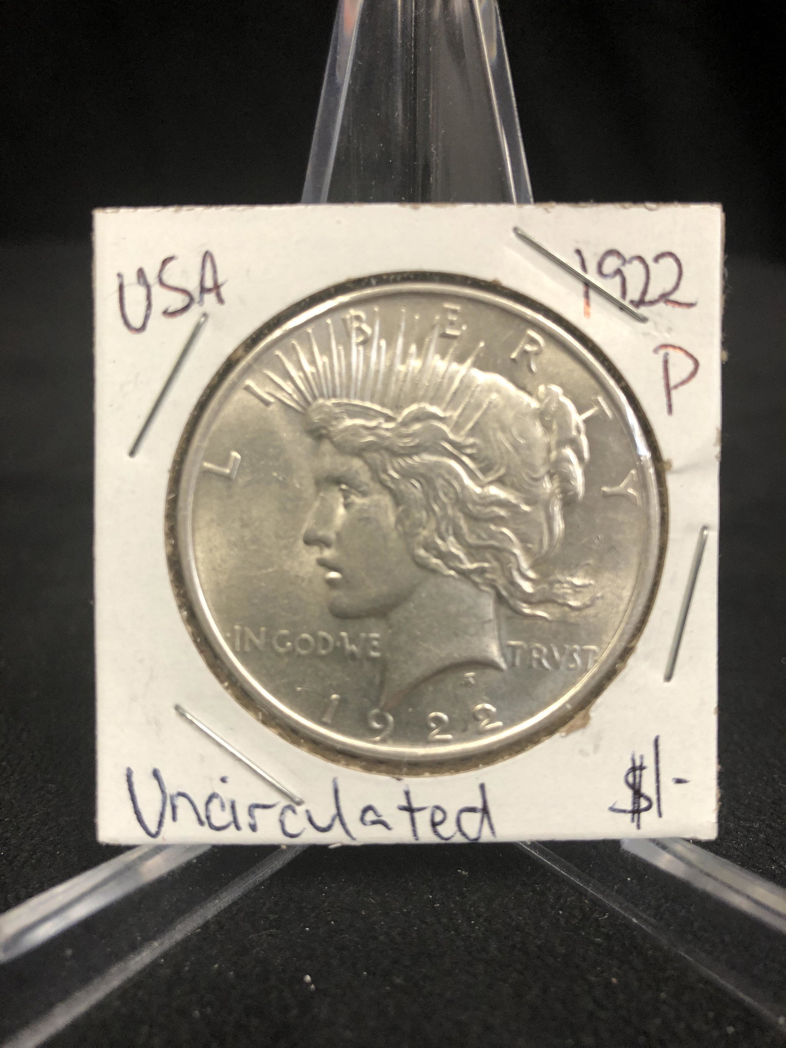 1922 USA PEACE SILVER DOLLAR (UNCIRCULATED) (1 of 2)