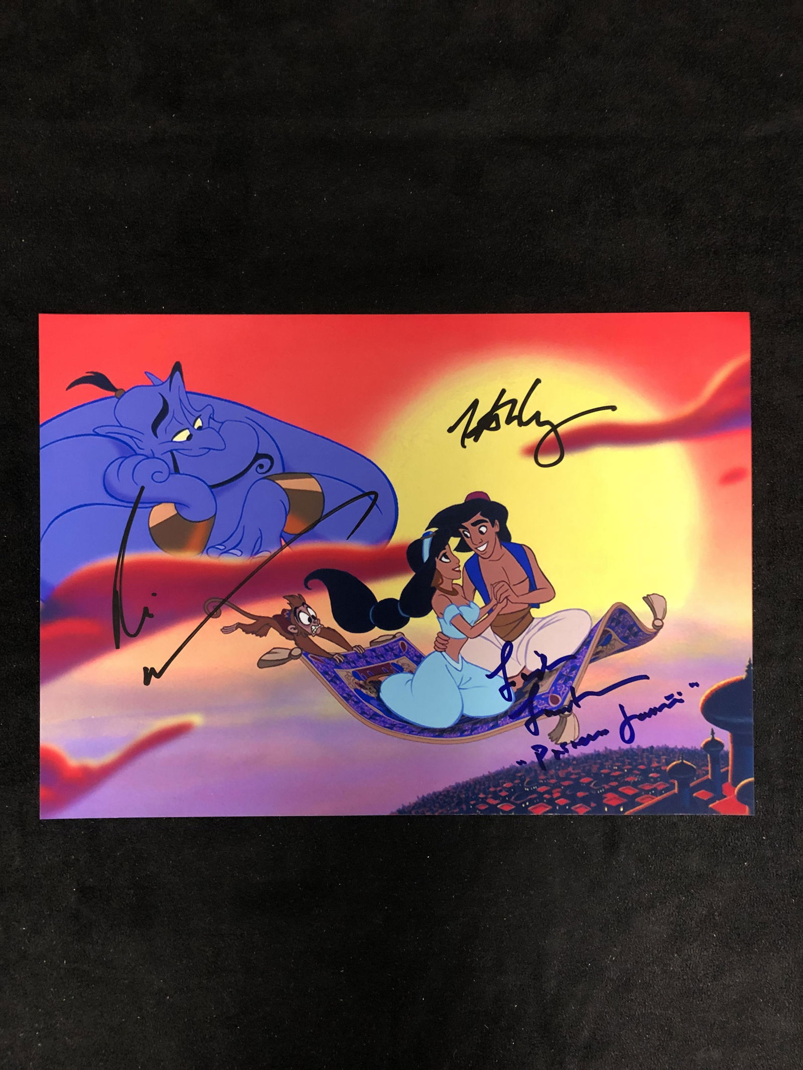 Aladdin Photo Signed by Robin Williams (Real Authentic (1 of 3)
