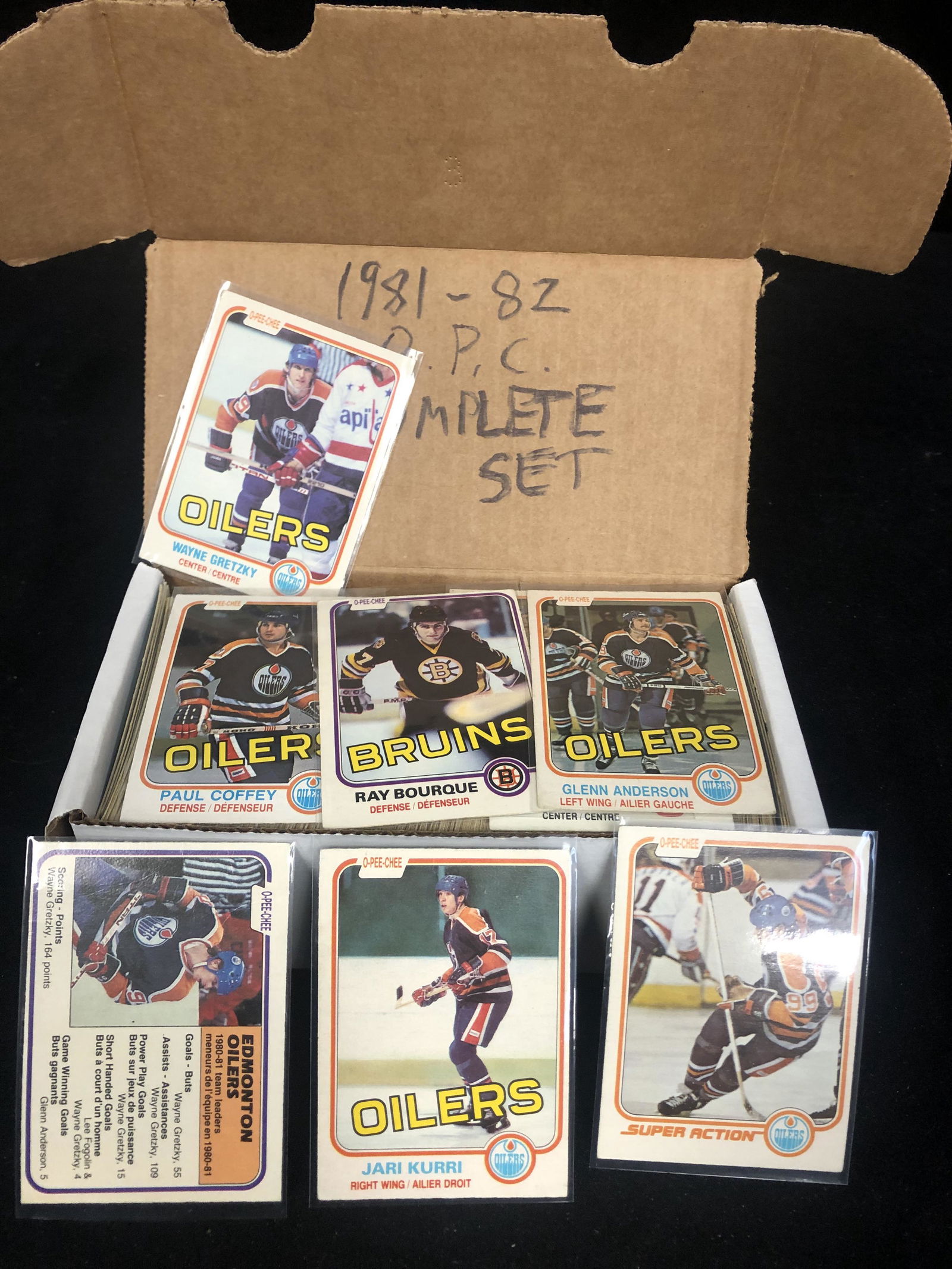 1981-82 O-PEE-CHEE HOCKEY CARD SET (COMPLETE) (1 of 1)