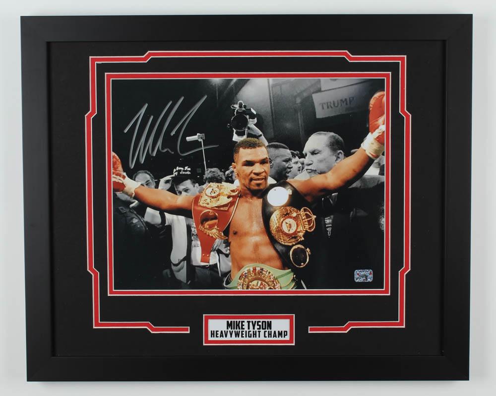 Mike Tyson Signed 22x26 Custom Framed Photo Display (Fi (1 of 2)