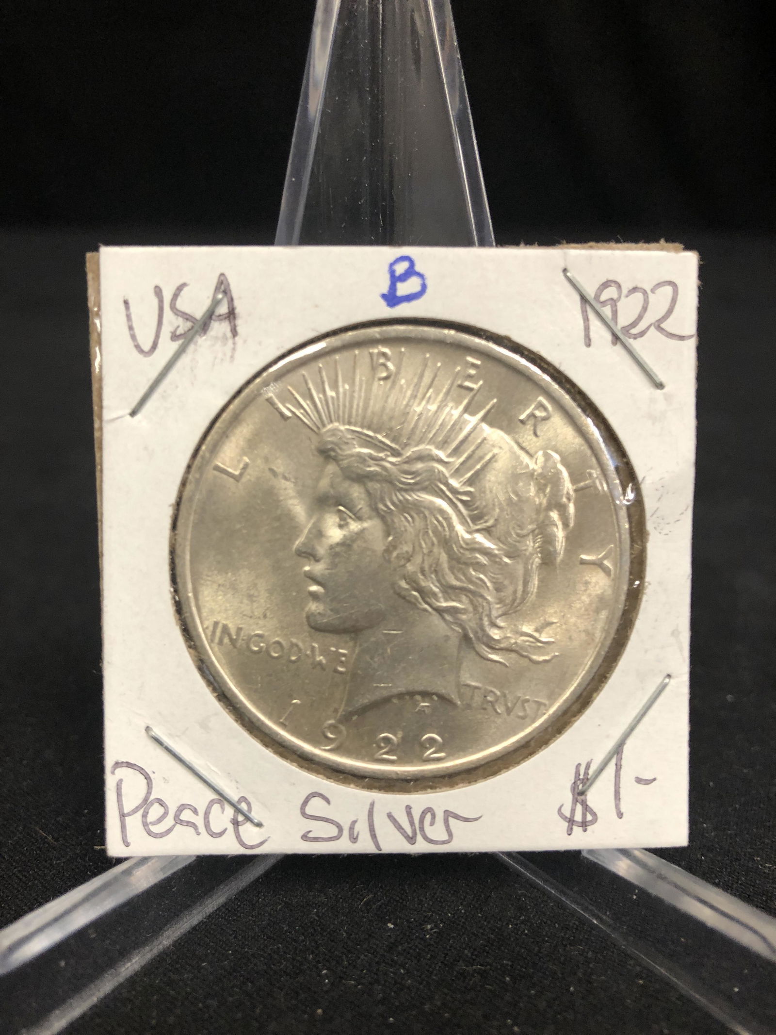 1922 USA PEACE SILVER DOLLAR (1 of 2)
