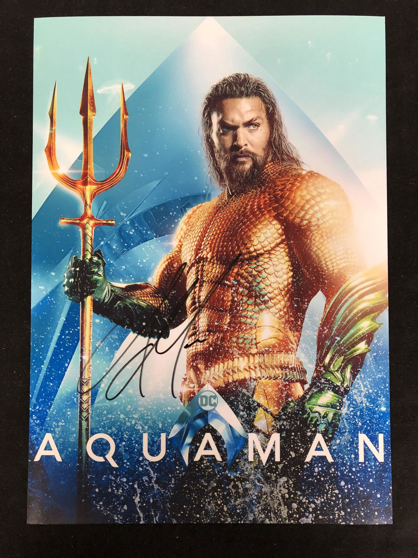 JASON MOMOA SIGNED "AQUAMAN" 8X10 PHOTO (REAL AUTHENTIC (1 of 3)