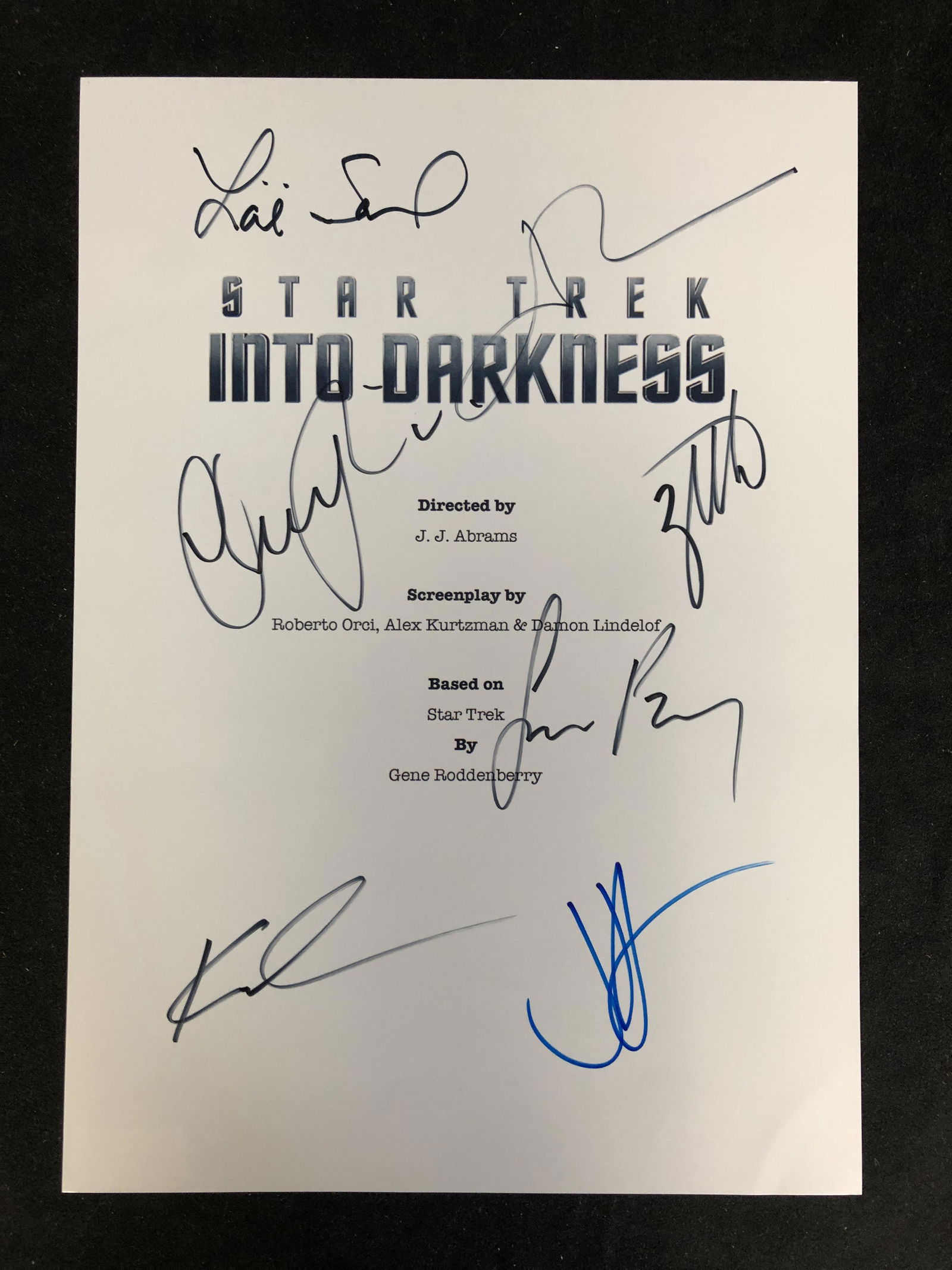 STAR TREK MULTI-SIGNED INTO THE DARKNESS SCRIPT COVER (1 of 3)