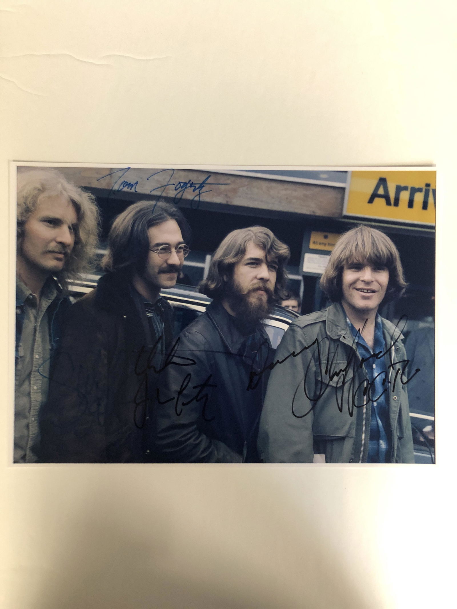 CREEDENCE CLEARWATER REVIVAL MULTI-SIGNED 8X10 PHOTO (1 of 3)
