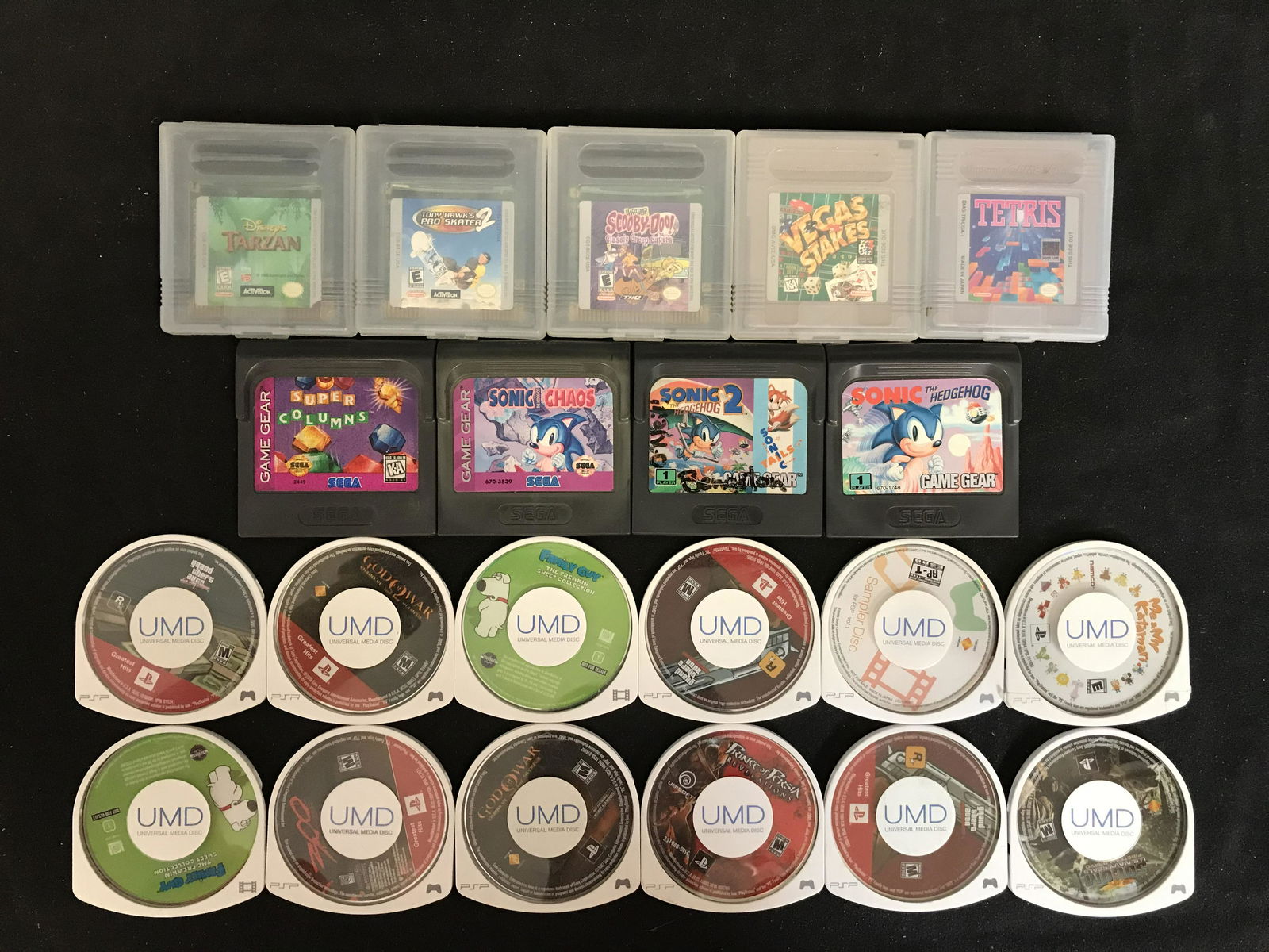 ASSORTED VIDEO GAME LOT (GAME BOY, GAME GEAR & PSP) (1 of 1)