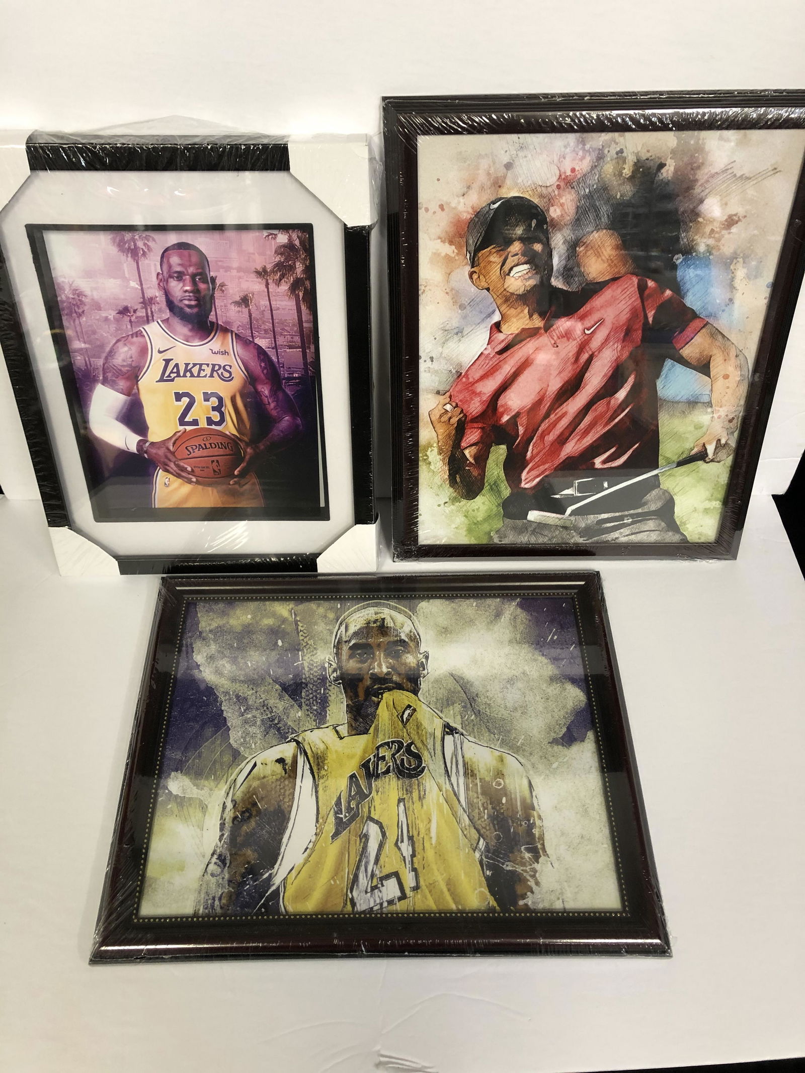 FRAMED SPORTS ARTIST PRINTS LOT (TIGER WOODS, KOBE BRYA (1 of 1)
