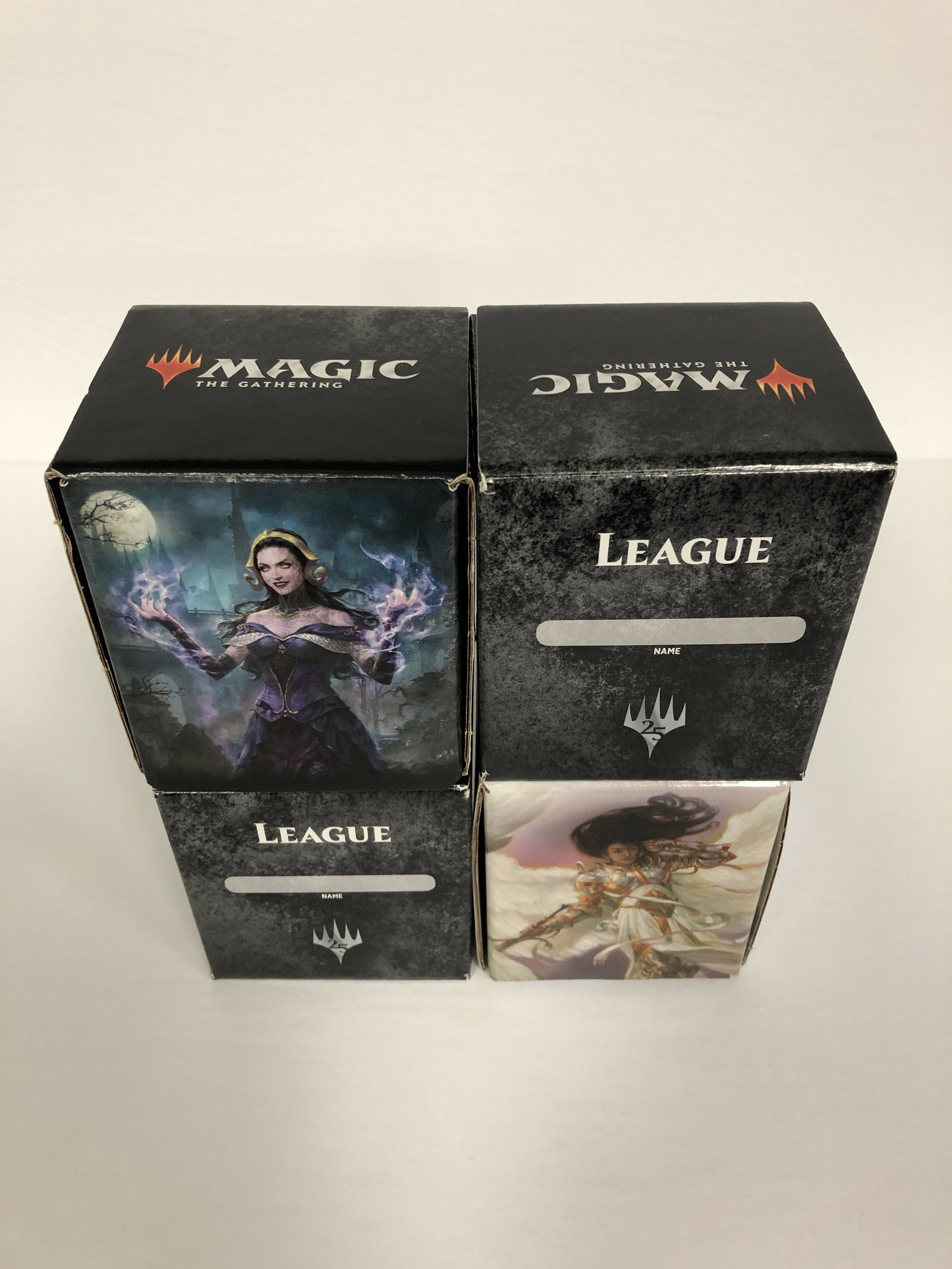 MAGIC THE GATHERING TRADING CARD LOT: MAGIC THE GATHERING TRADING CARD LOT