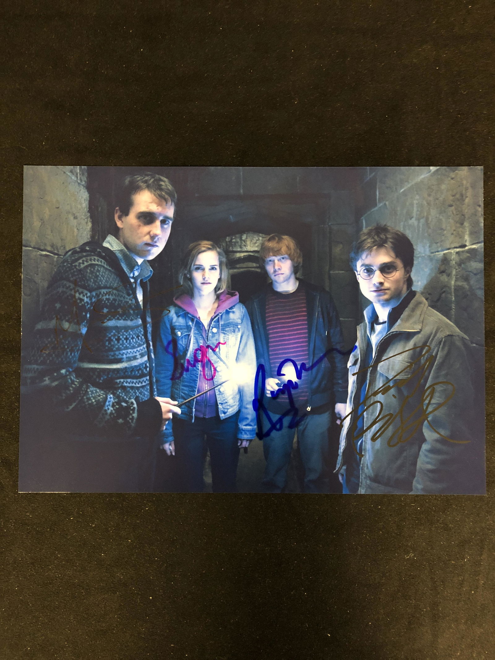 HARRY POTTER SIGNED 8X10 PHOTO (REAL AUTHENTIC COA) (1 of 3)