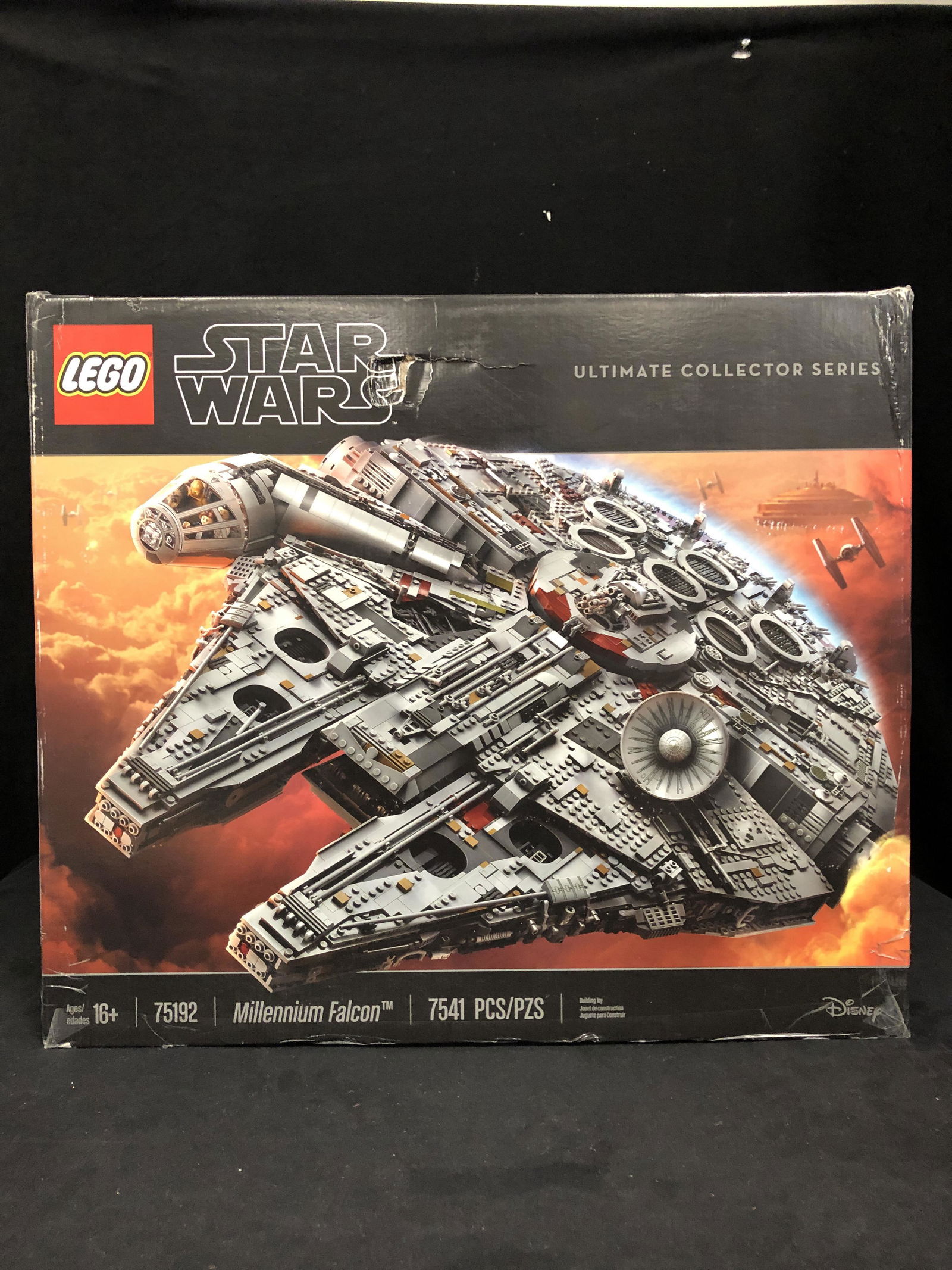 LEGO: STAR WARS "MILLENNIUM FLACON" COLLECTOR SERIES (1 of 2)
