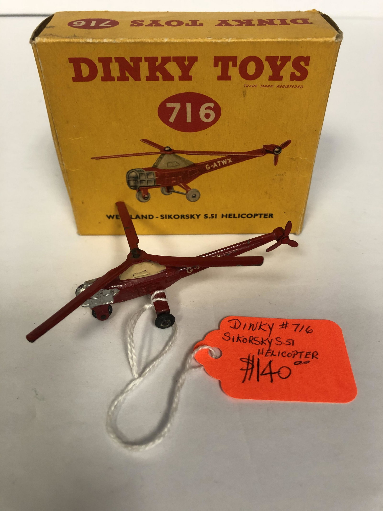DINKY #716 SIKORSKY S-51 HELICOPTER: DINKY #716 SIKORSKY S-51 HELICOPTER