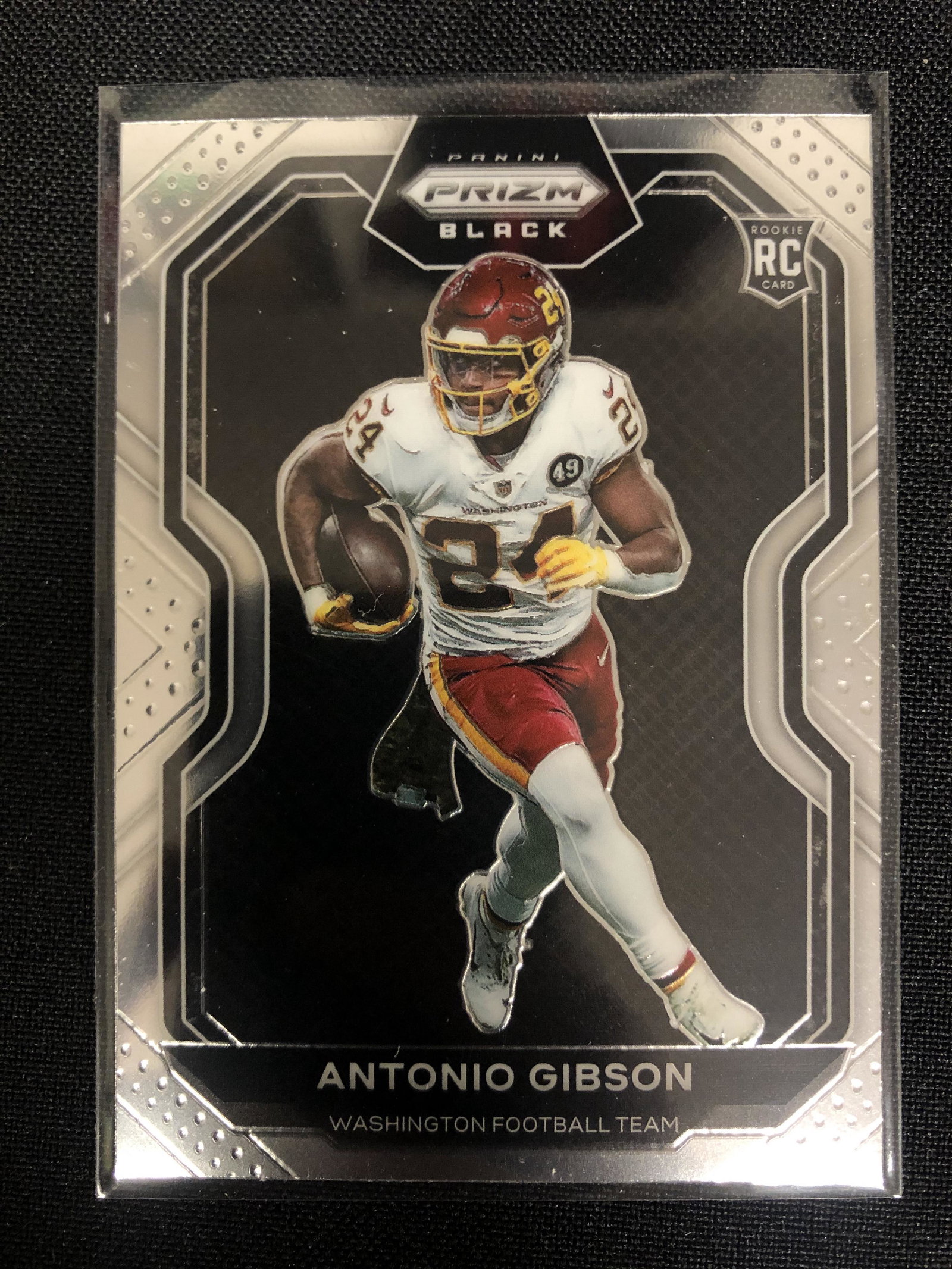 2020 PANINI CHRONICLES PRIZM BLACK FOOTBALL #PB-18 ANTO: 2020 PANINI CHRONICLES PRIZM BLACK FOOTBALL #PB-18 ANTONIO GIBSON RC