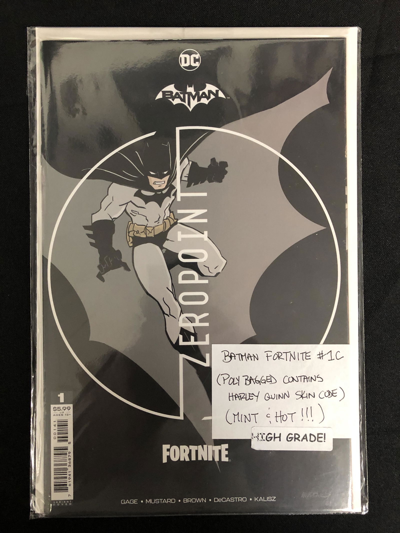 BATMAN FORTNITE NO.1C COMIC ( POLY BAGGED) (1 of 1)