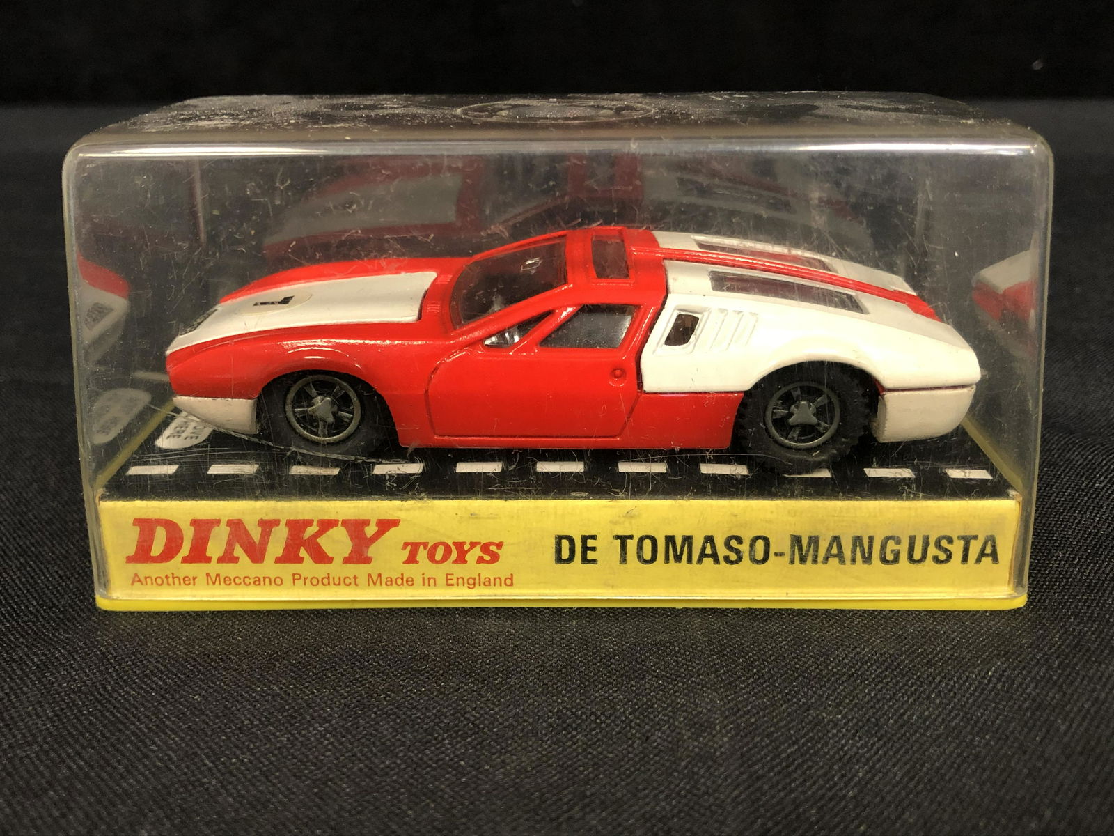 VINTAGE DINKY DE TOMASO-MANGUSTA MINT IN BOX (1 of 2)