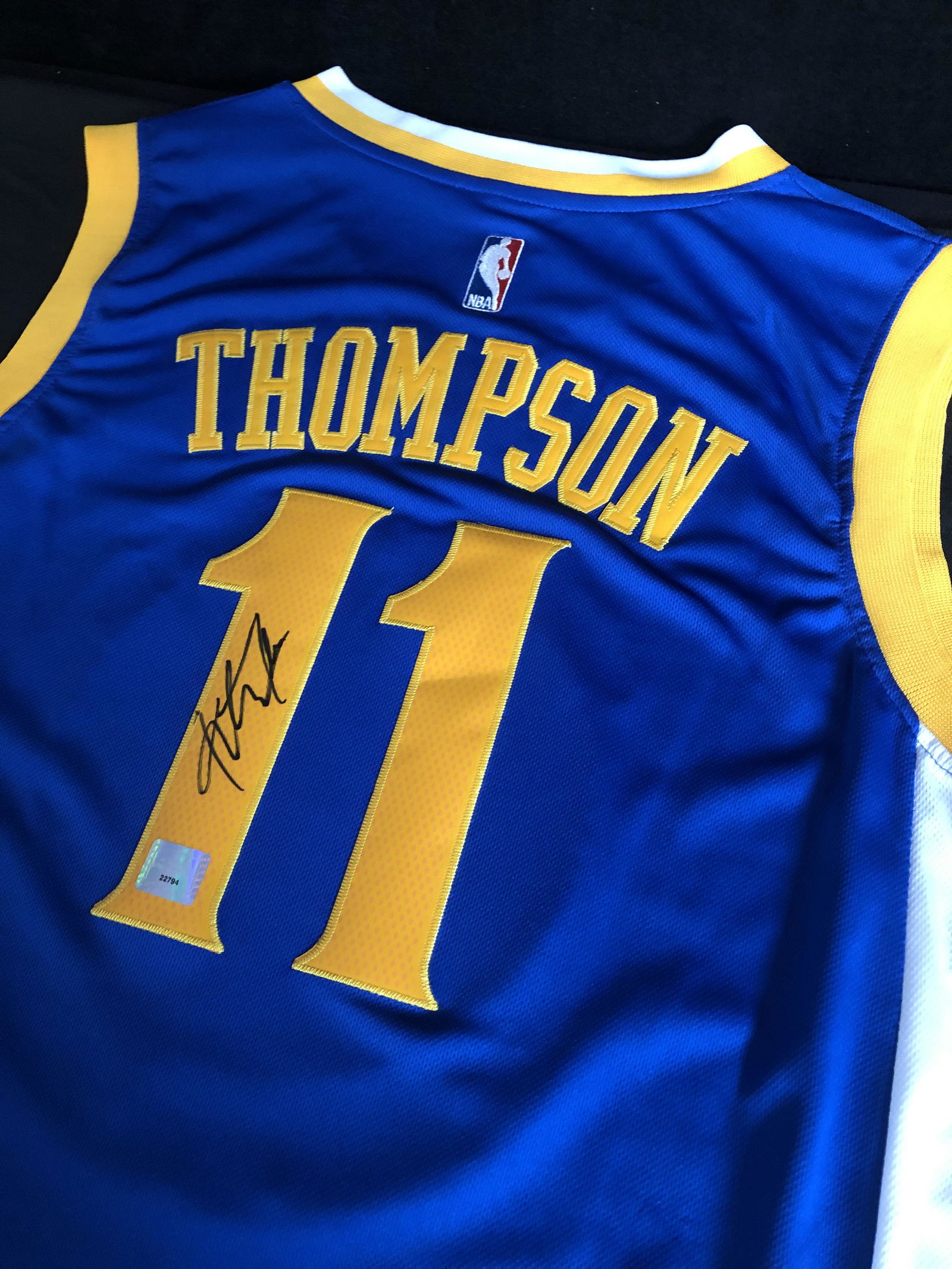 KLAY THOMPSON SIGNED WARRIORS JERSEY (ABC MEMORABILIA (1 of 5)