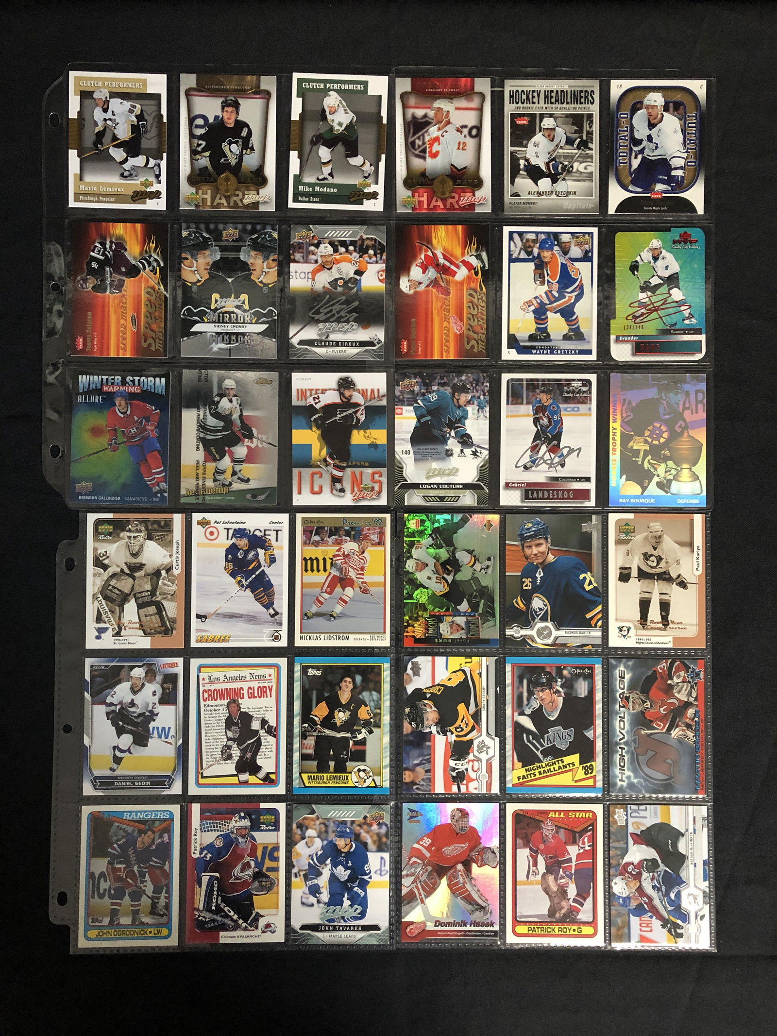 ASSORTED HOCKEY CARD LOT (1 of 1)