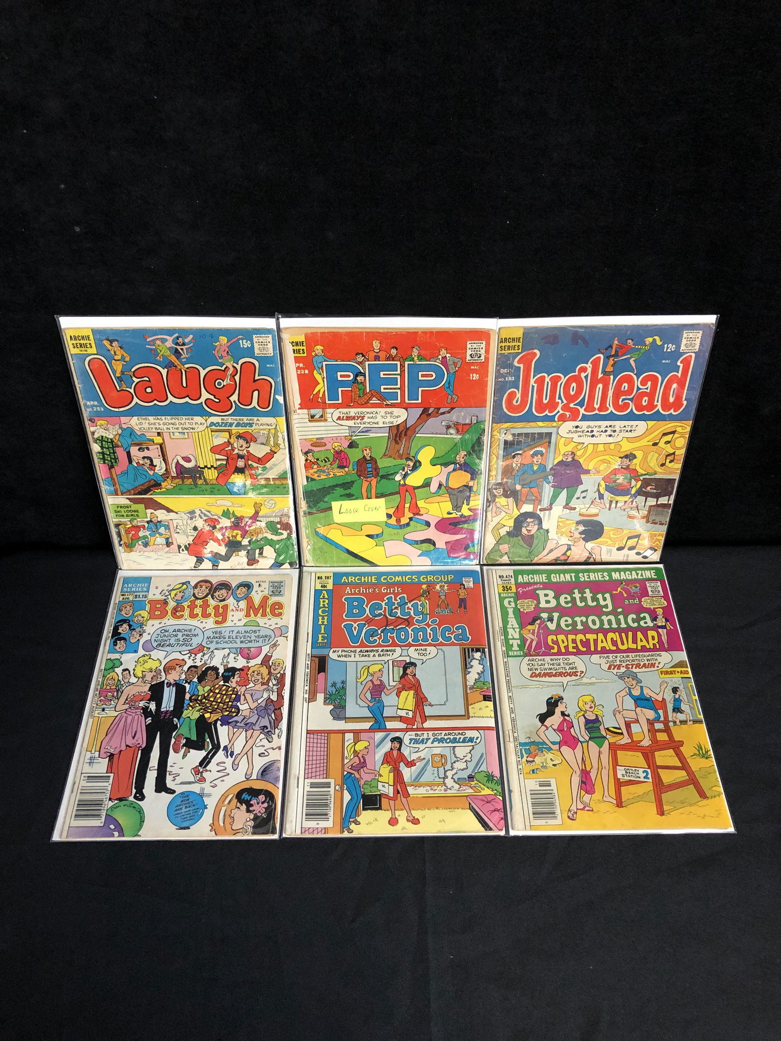 ARCHIE SERIES COMICS BOOK LOT (1 of 1)