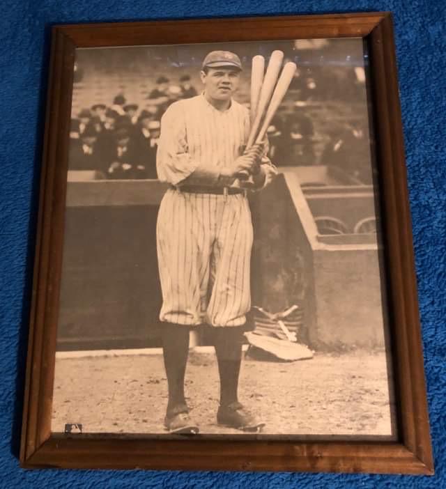 VINTAGE BABE RUTH 3 BATS FRAMED PHOTOGRAPH (1 of 1)