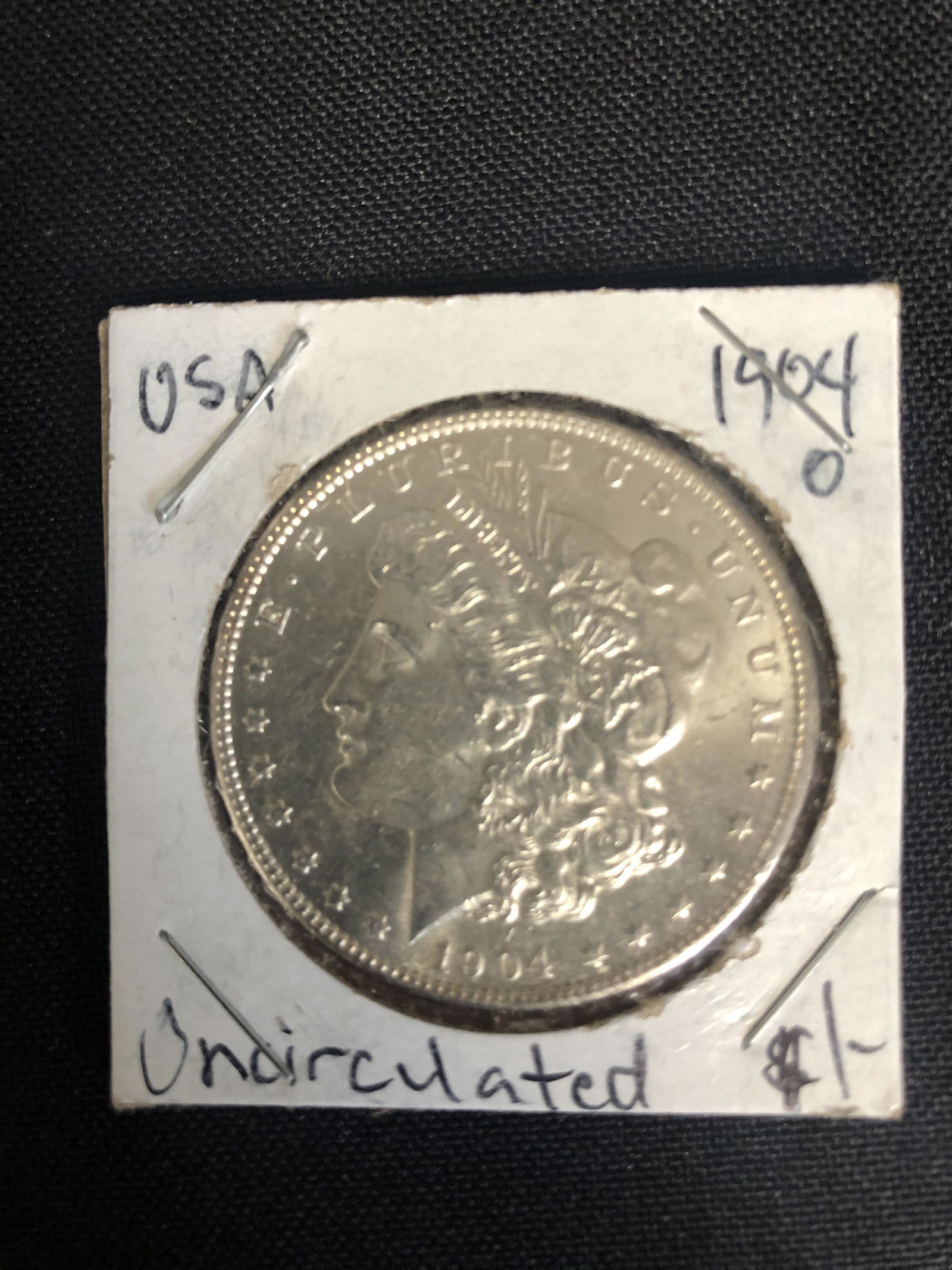 1904 USA MORGAN SILVER DOLLAR (UNCIRCULATED) (1 of 1)