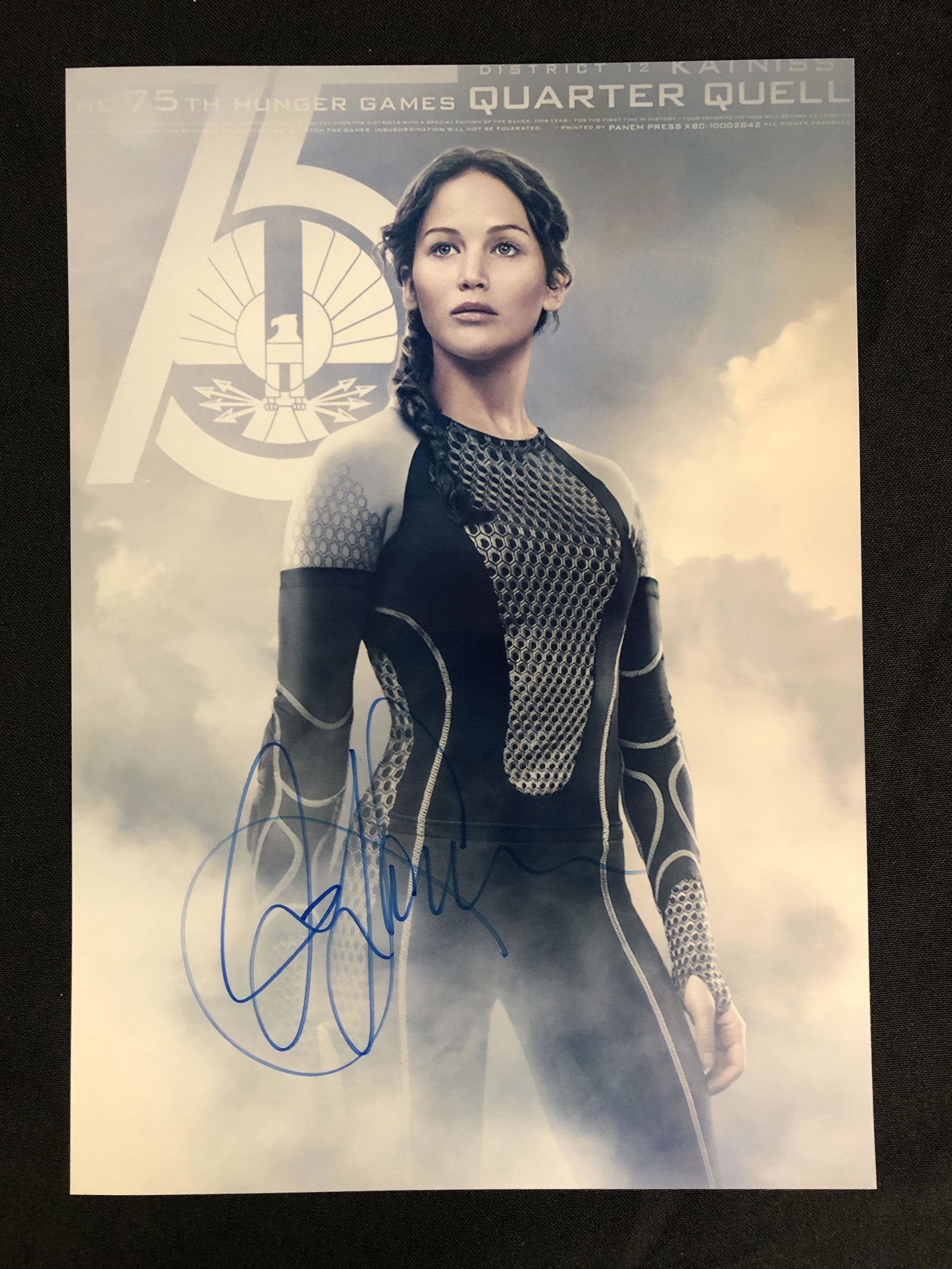 JENNIFER LAWRENCE SIGNED 8X10 PHOTO (RA COA) (1 of 3)