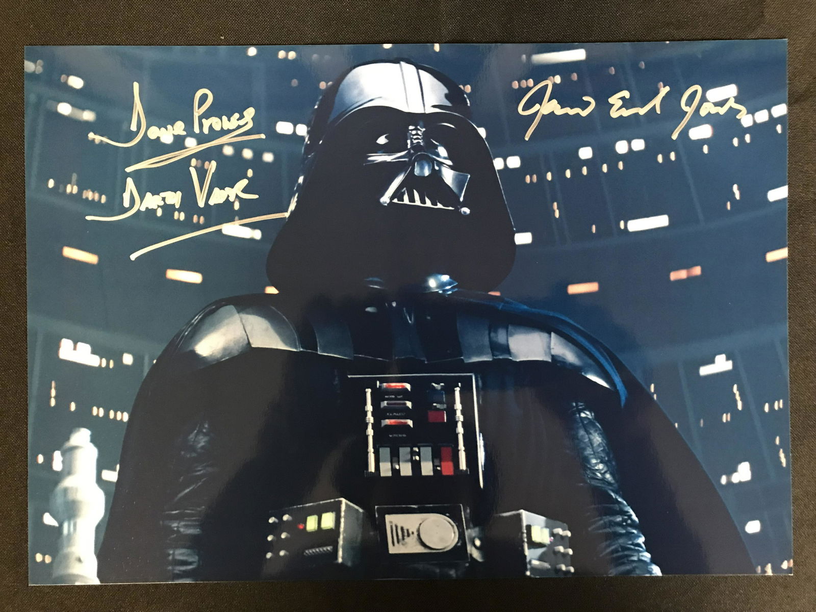 JAMES EARL JONES SIGNED 8X10 PHOTO (REAL AUTHENTIC COA) (1 of 3)