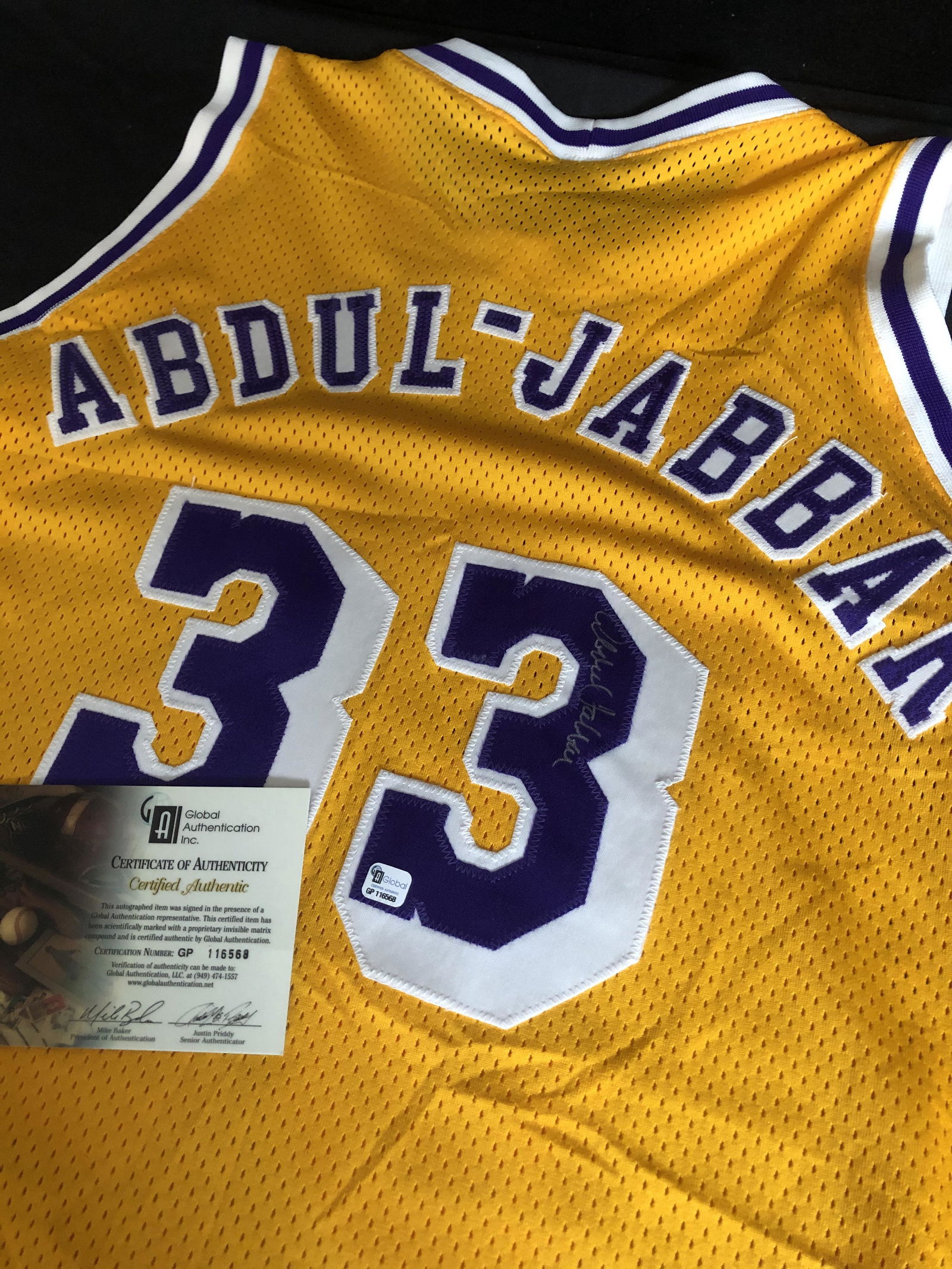 KAREEM ABDUL-JABBAR SIGNED LAKERS PRO STYLE JERSEY (GLO (1 of 3)