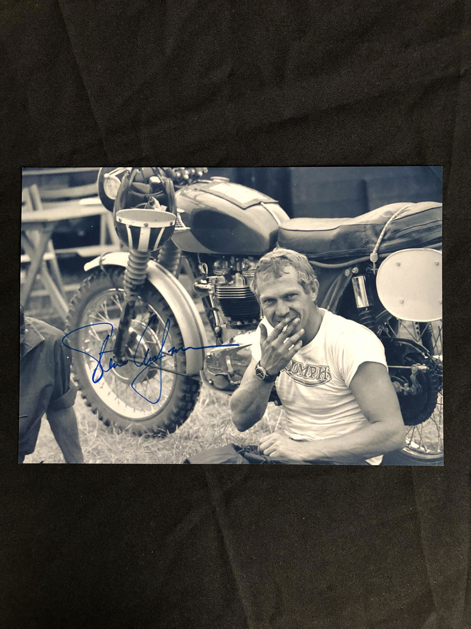STEVE MCQUEEN SIGNED 8 X 10 ( RA COA) (1 of 3)