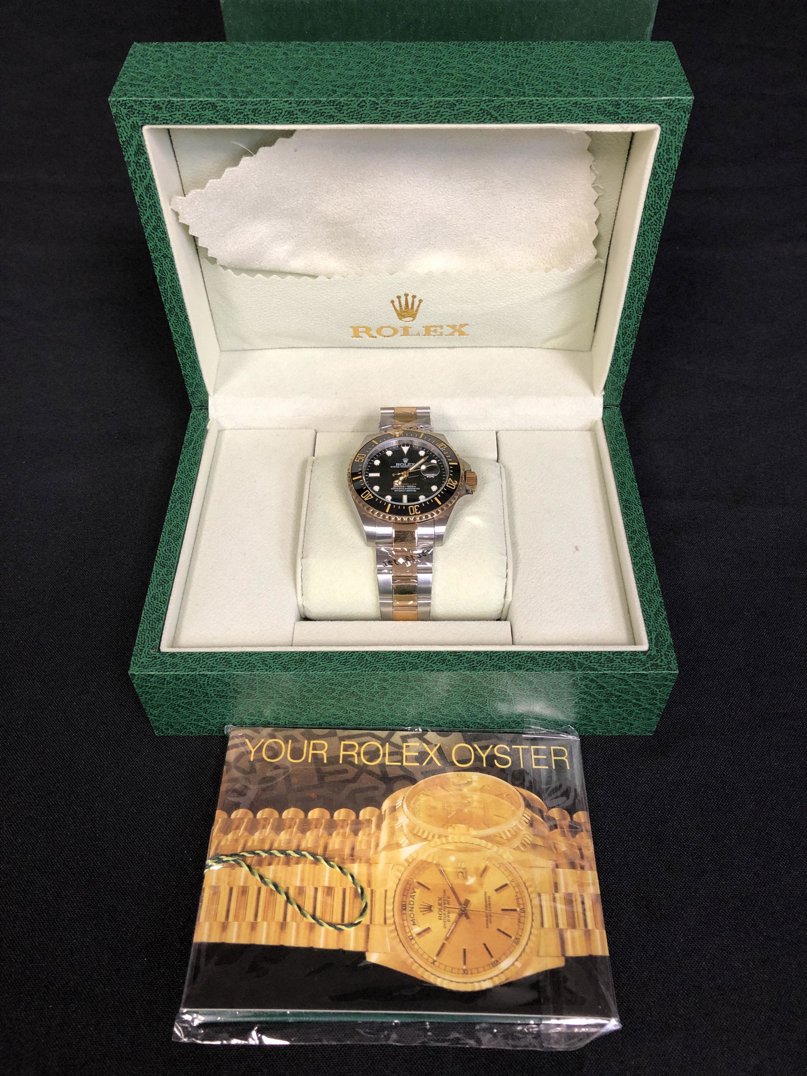 AAA REPLICA ROLEX OYESTER MENS WATCH WITH CASE AND (1 of 4)