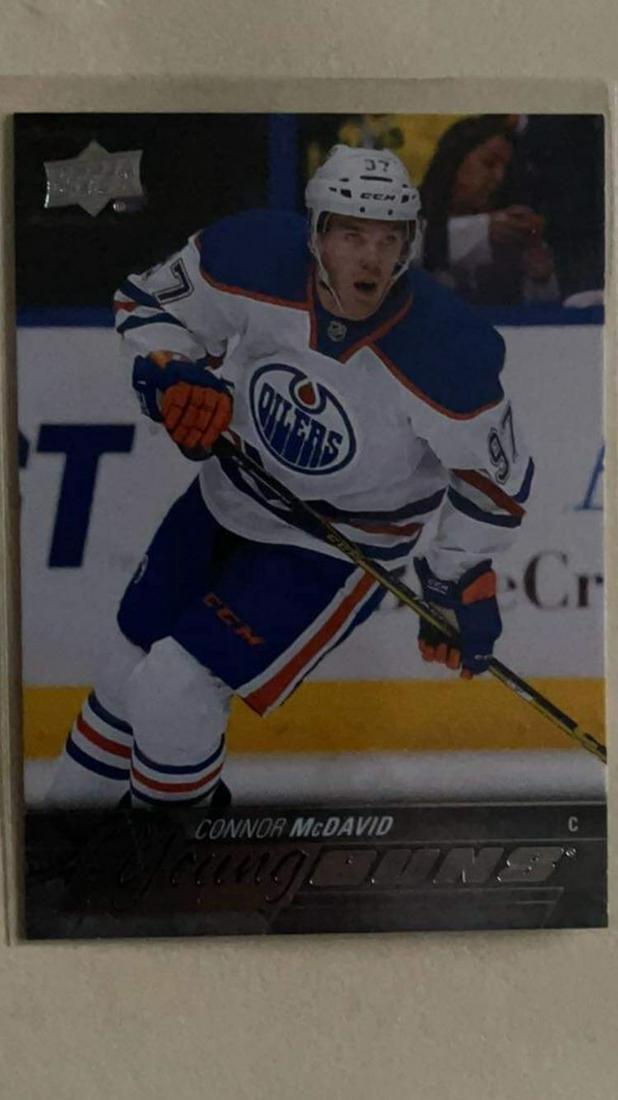 2015-16 Upper Deck Young Guns CONNOR MCDAVID RC Rookie (1 of 2)