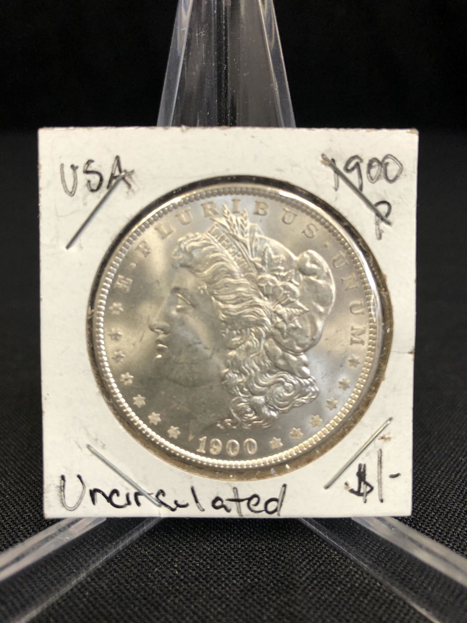 1900  USA MORGAN SILVER DOLLAR  UNCIRCULATED (1 of 1)