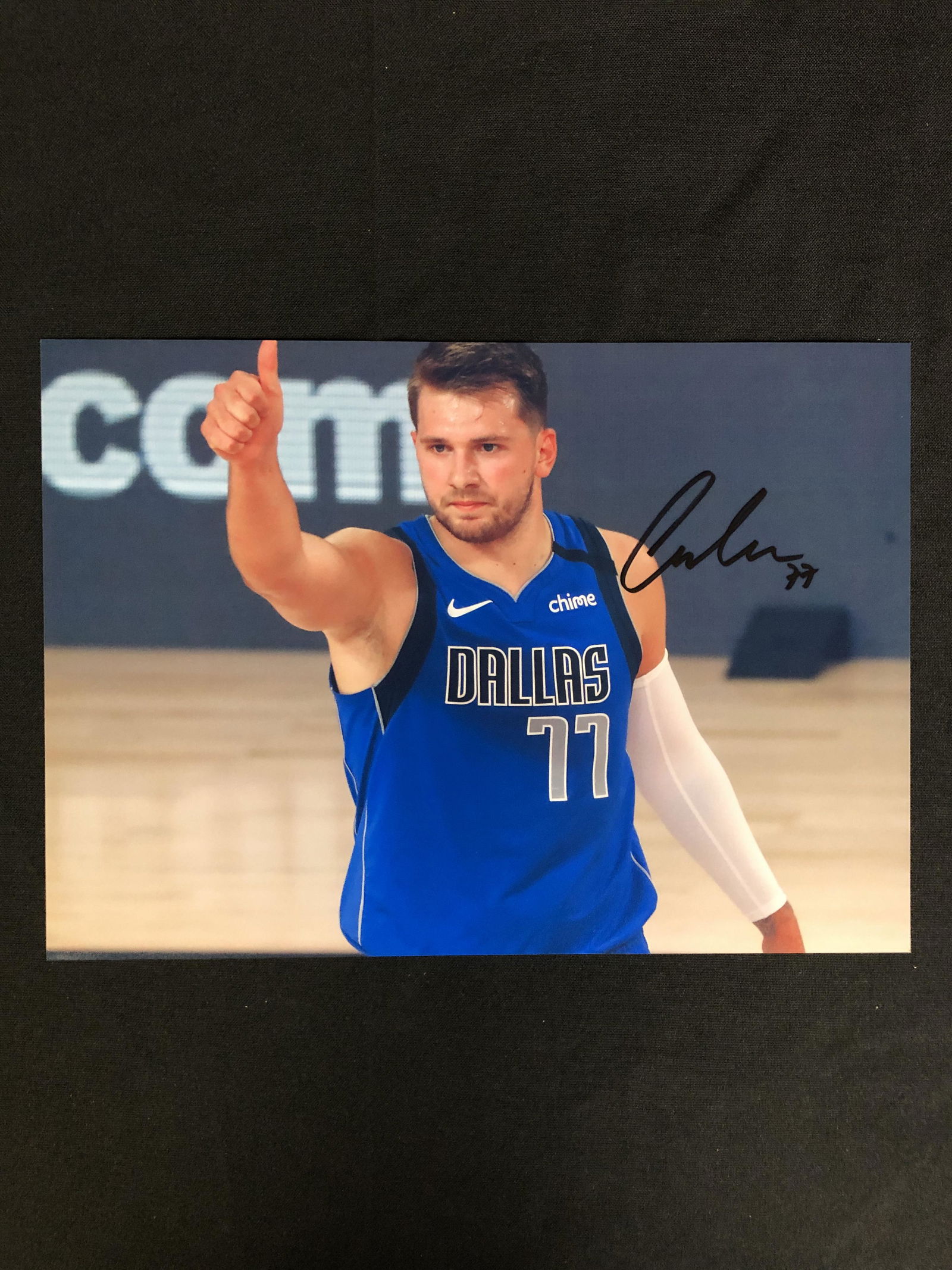 LUKA DONCIC SIGNED 8X10 PHOTO (REAL AUTHENTIC COA) (1 of 3)
