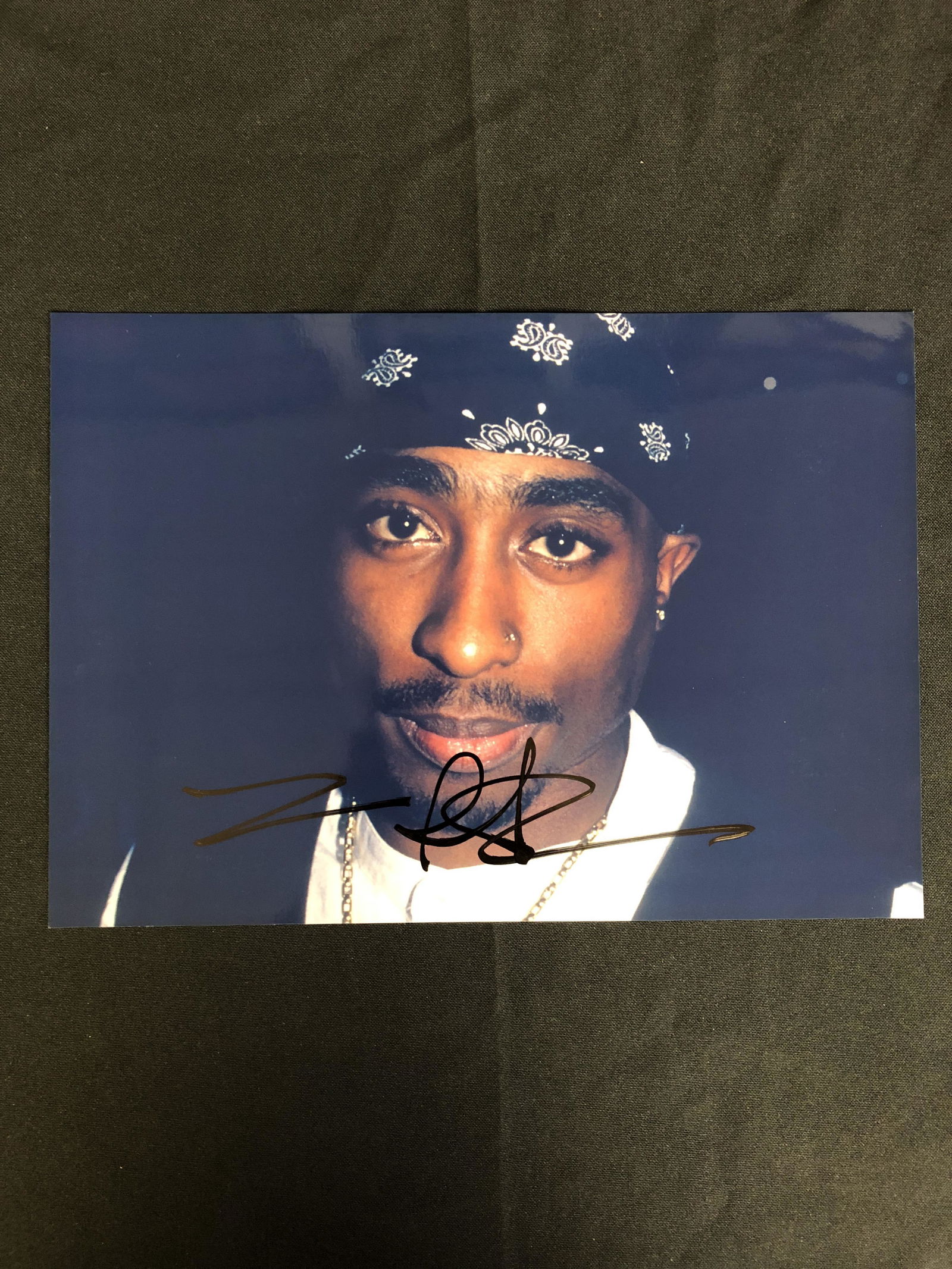 TUPAC SHAKUR SIGNED 8X10 PHOTO (REAL AUTHENTIC CO (1 of 3)