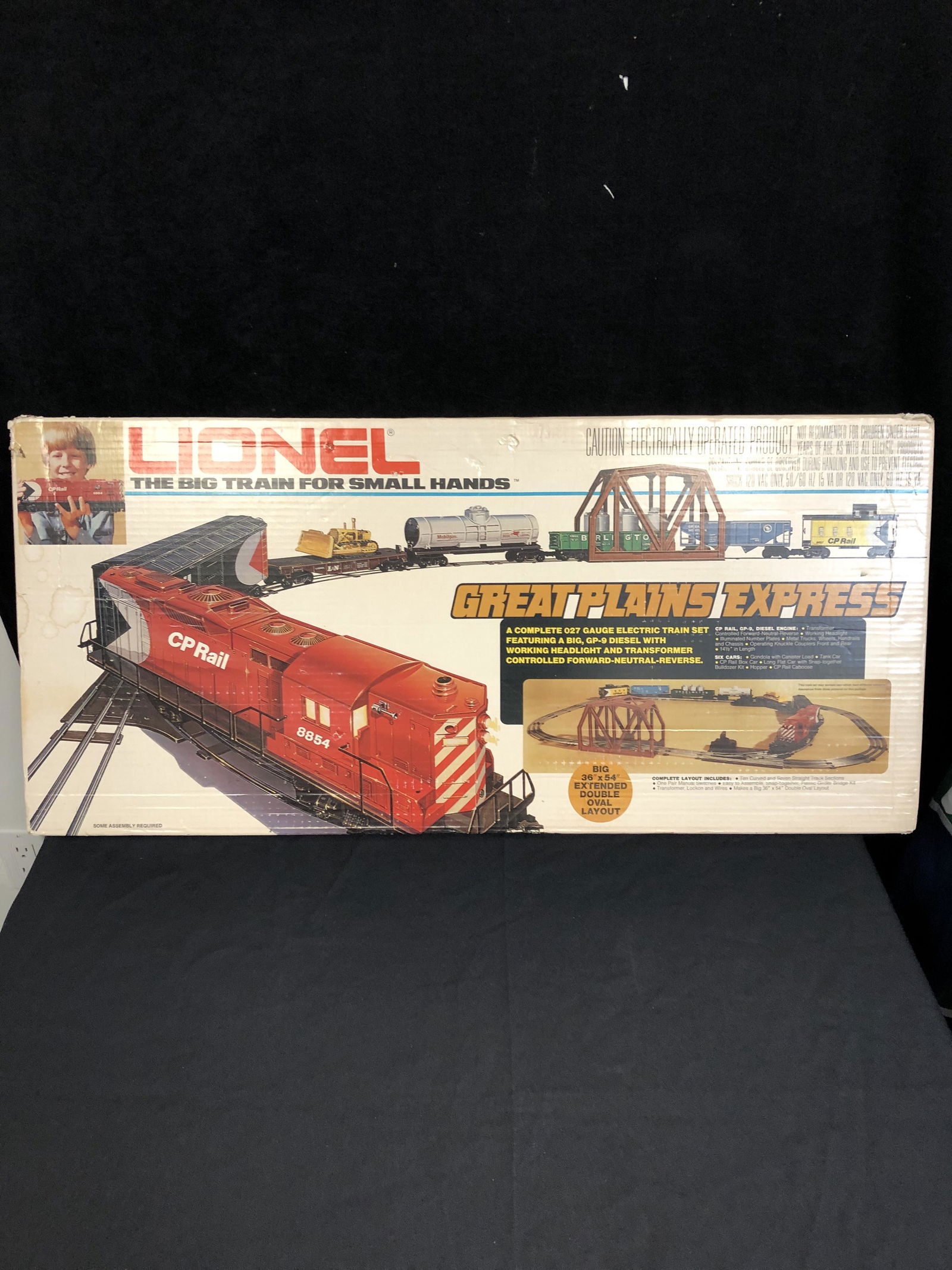 LIONEL THE BIG TRAIN FOR SMALL HANDS ELECTRIC TRAIN SET: LIONEL THE BIG TRAIN FOR SMALL HANDS ELECTRIC TRAIN SET