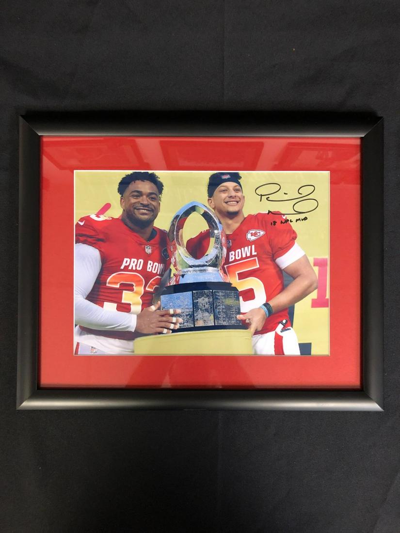 PATRICK MAHOMES SIGNED 8X10 PHOTO (RA COA) (1 of 1)