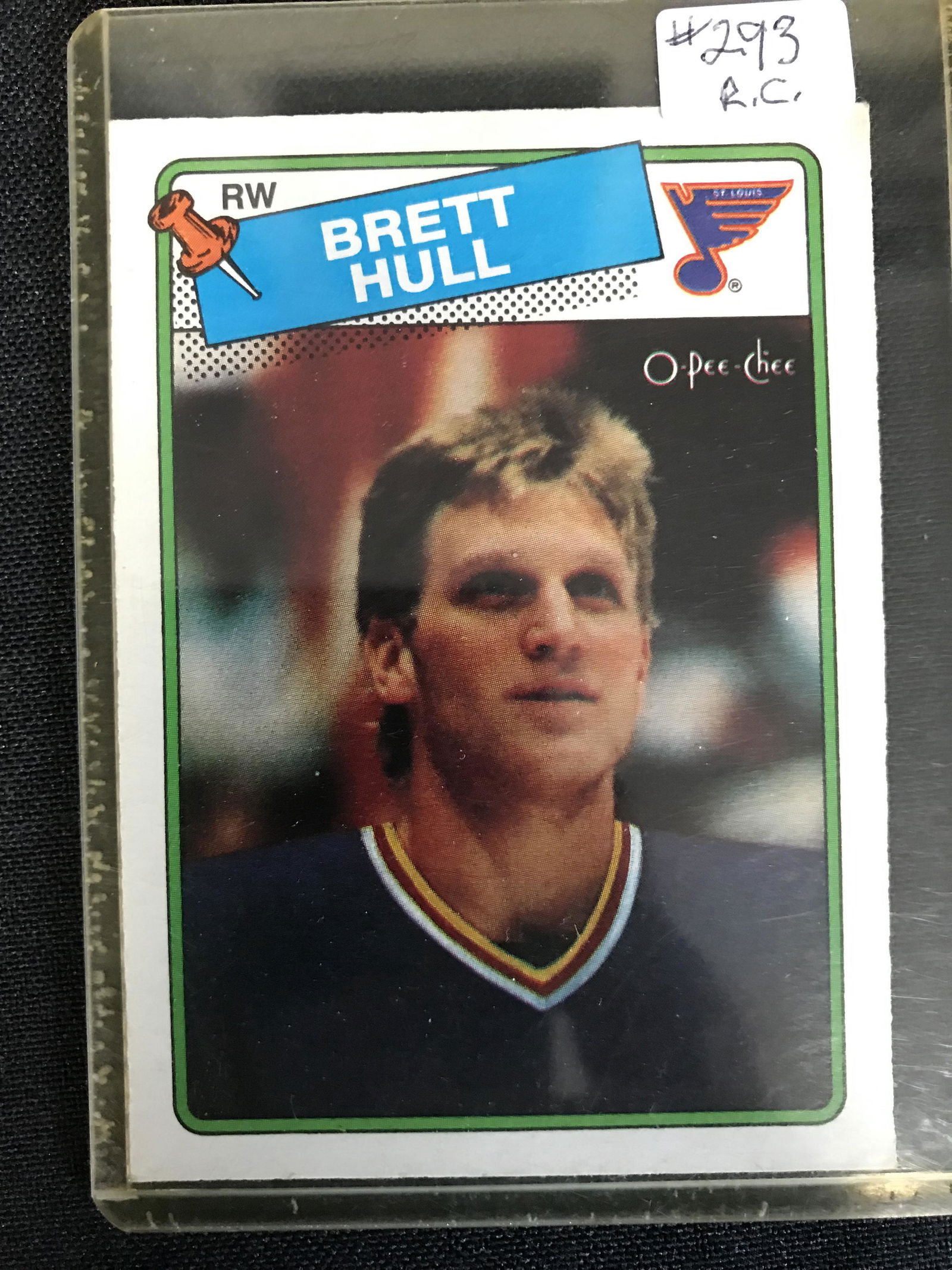 1988-89 Topps #66 Brett Hull RC (1 of 2)