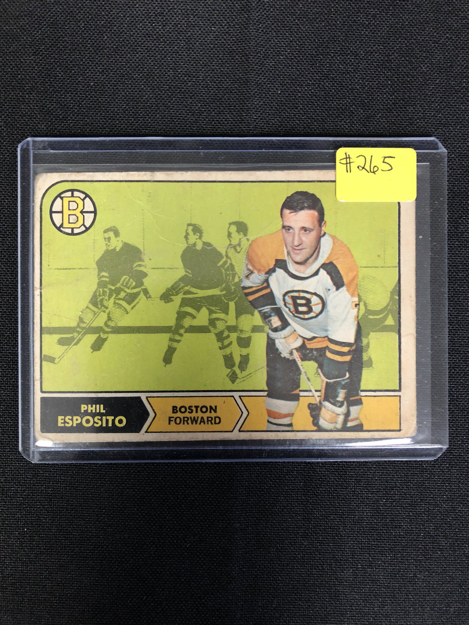1968-69 Topps #5 Johnny Bucyk: 1968-69 Topps #5 Johnny Bucyk