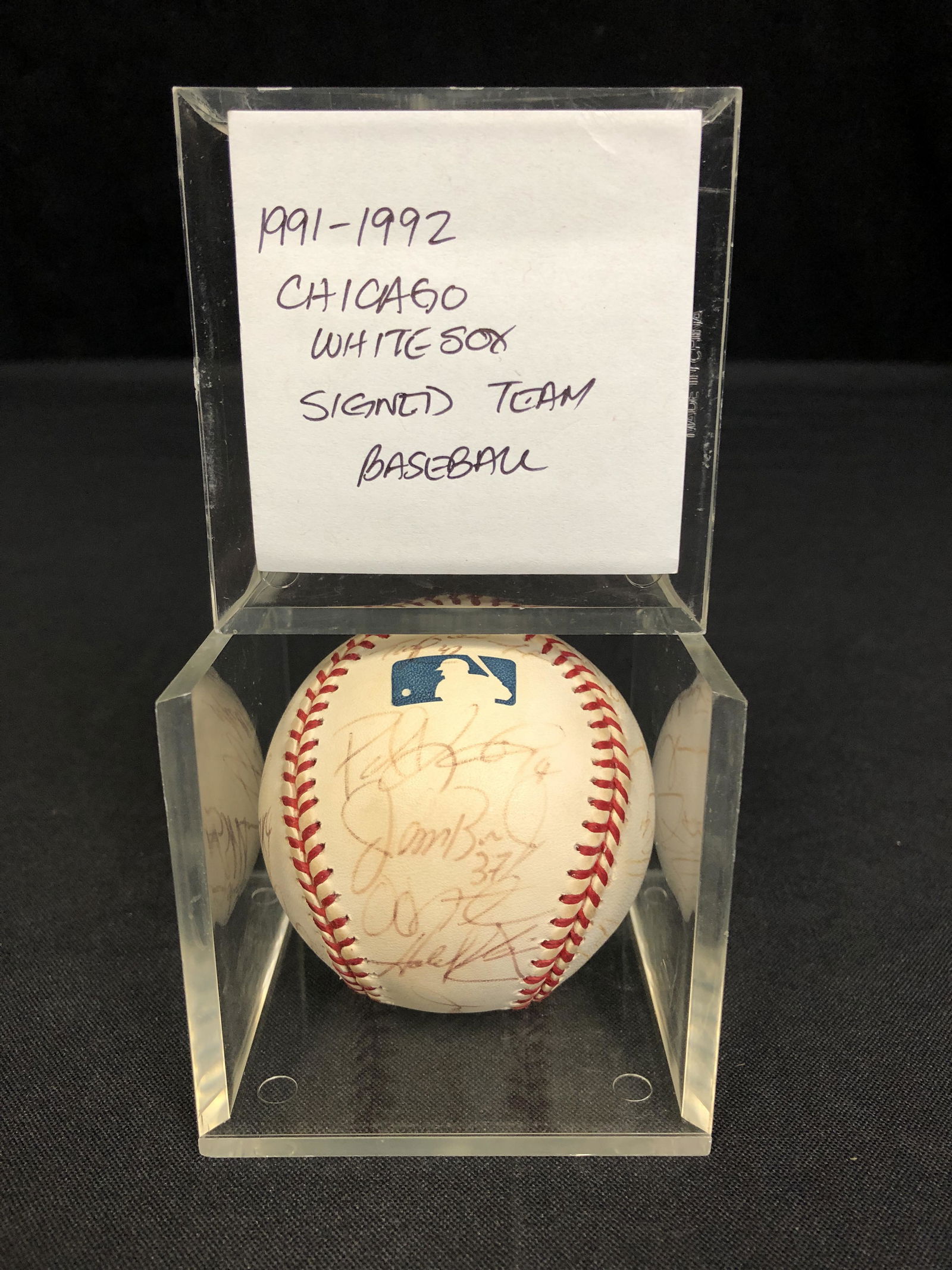 1991-92 CHICAGO WHITE SOX TEAM SIGNED BASEBALL (1 of 5)