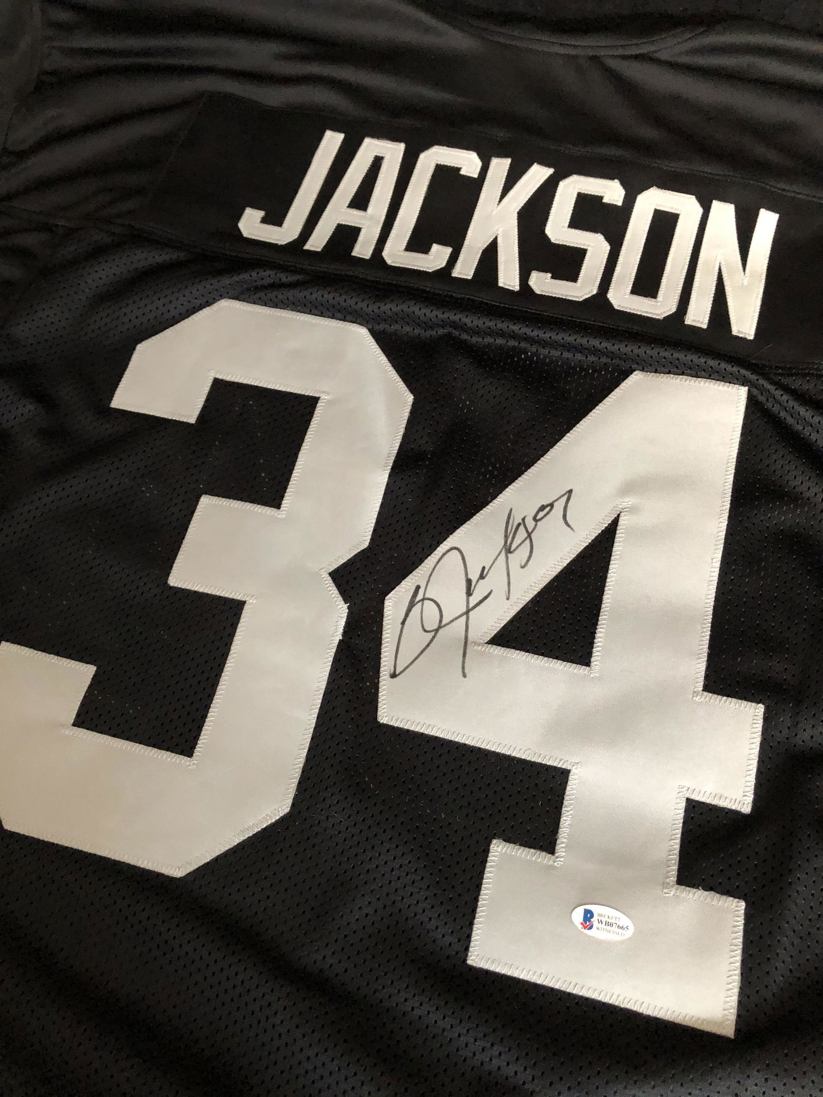 BO JACKSON SIGNED PRO STYLE JERSEY (Beckett COA) (1 of 3)