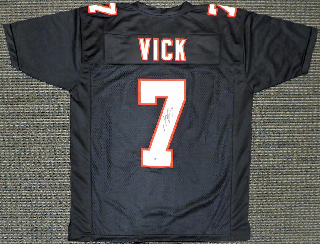 MICHAEL VICK SIGNED PRO STYLE JERSEY (BECKETT COA) (1 of 4)