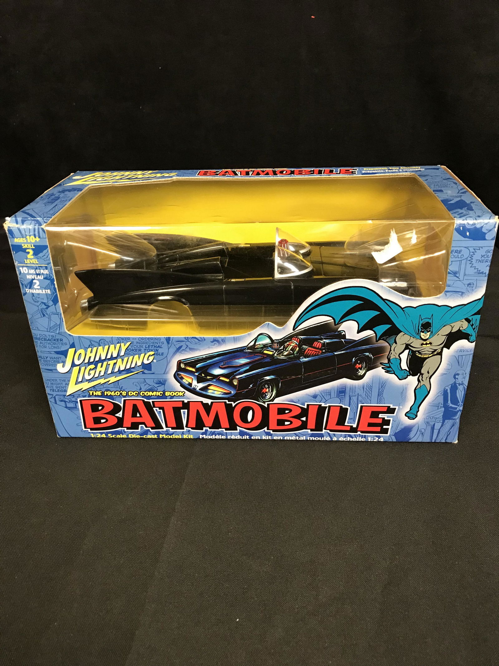 JOHNNY LIGHTNING BATMOBILE 1:24 SCALE DIE-CAST MODEL KI (1 of 1)