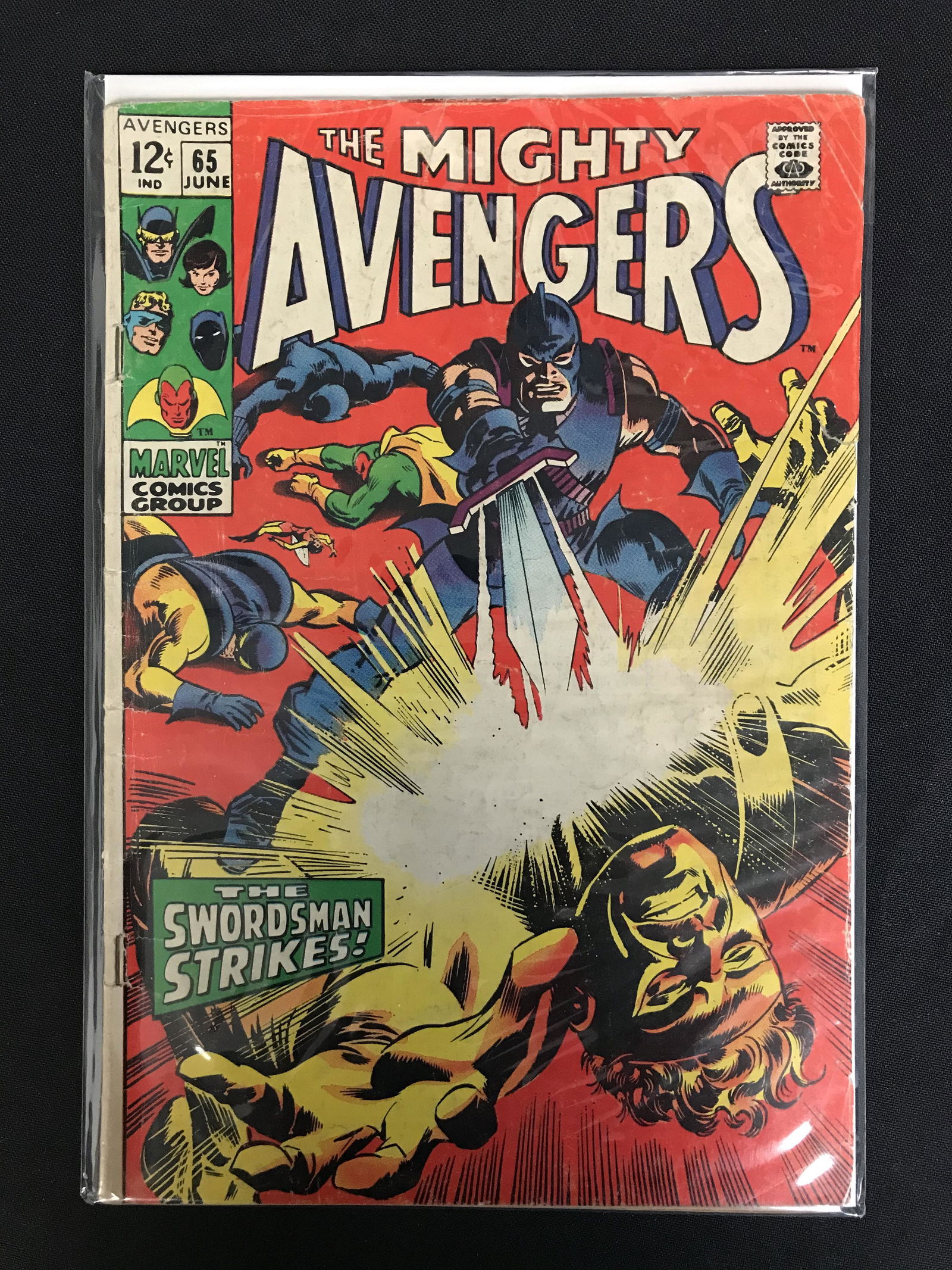 THE MIGHTY AVENGERS #65 (MARVEL COMICS) (1 of 1)